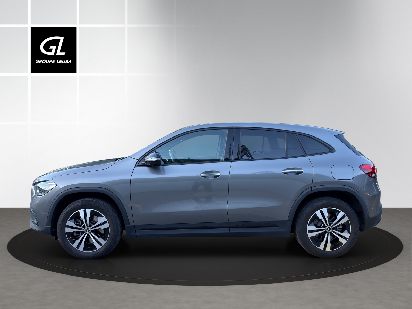 MERCEDES-BENZ GLA 250e Progressive 8G-DCT-showroom-element-2