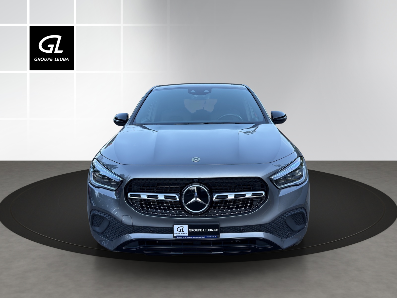 MERCEDES-BENZ GLA 250e Progressive 8G-DCT-showroom-element-1