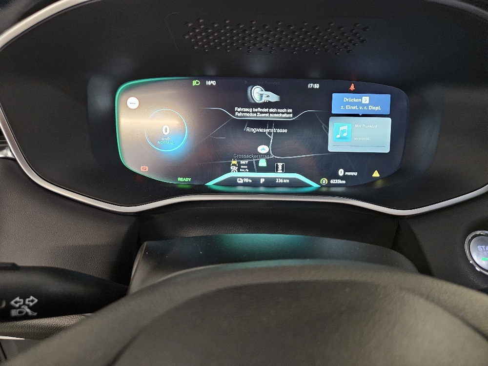 MG Marvel R EV 70kWh Performance AWD-image-13