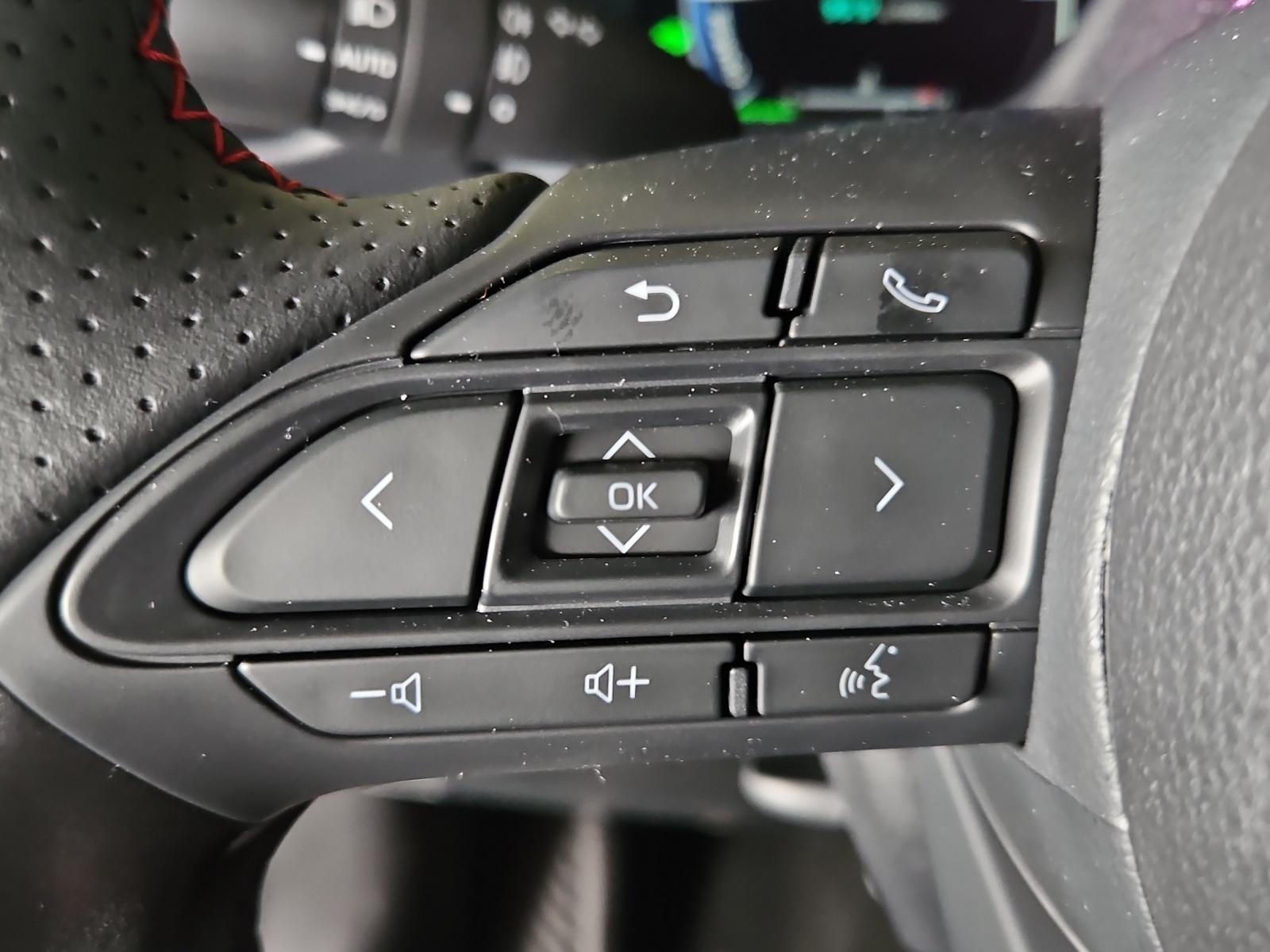 TOYOTA Yaris 1.5 VVT-i HSD GR Sport-image-12