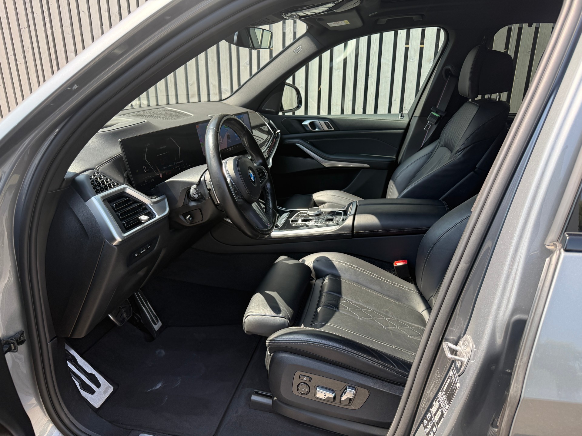 BMW X5 xDrive 48V 30d M Sport Pro Steptronic-image-12