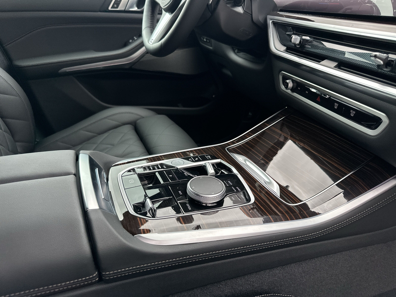 BMW X5 xDrive 50e M Sport Pro Steptronic-image-14
