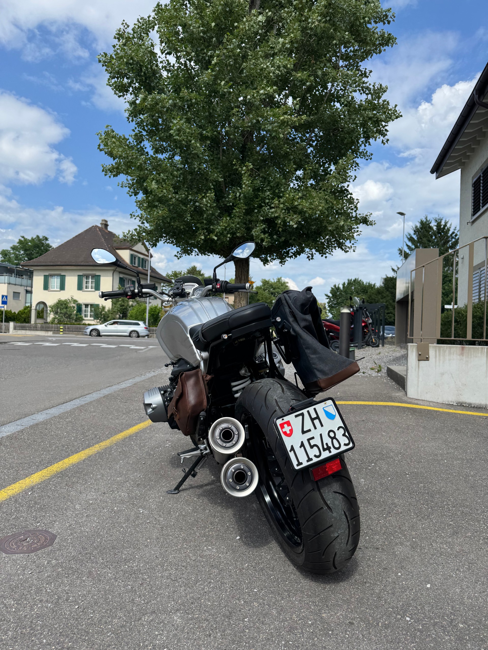 BMW R NINE T-image-2
