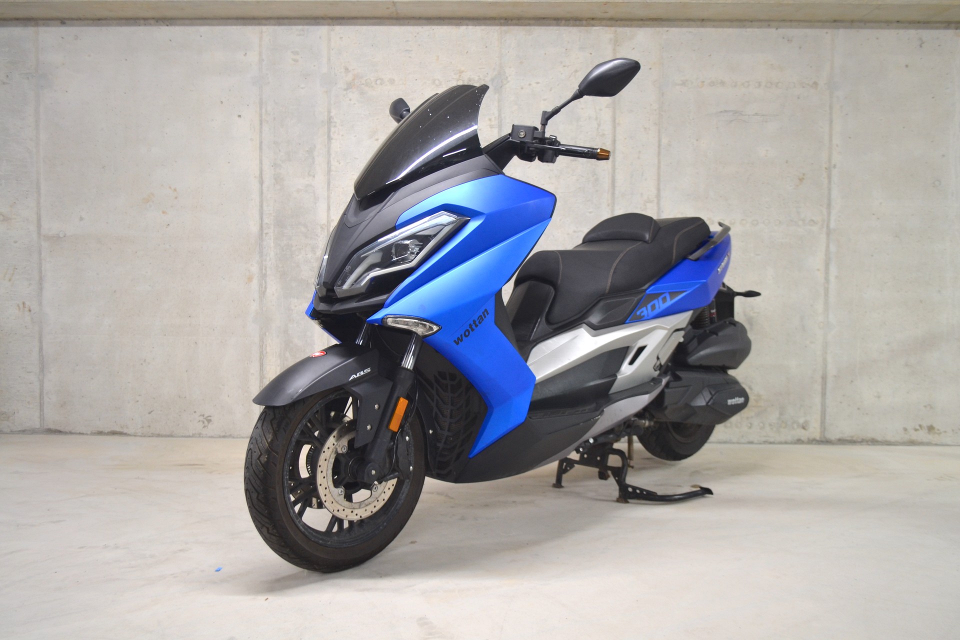 WOTTAN Wottan Strom 300-image-1
