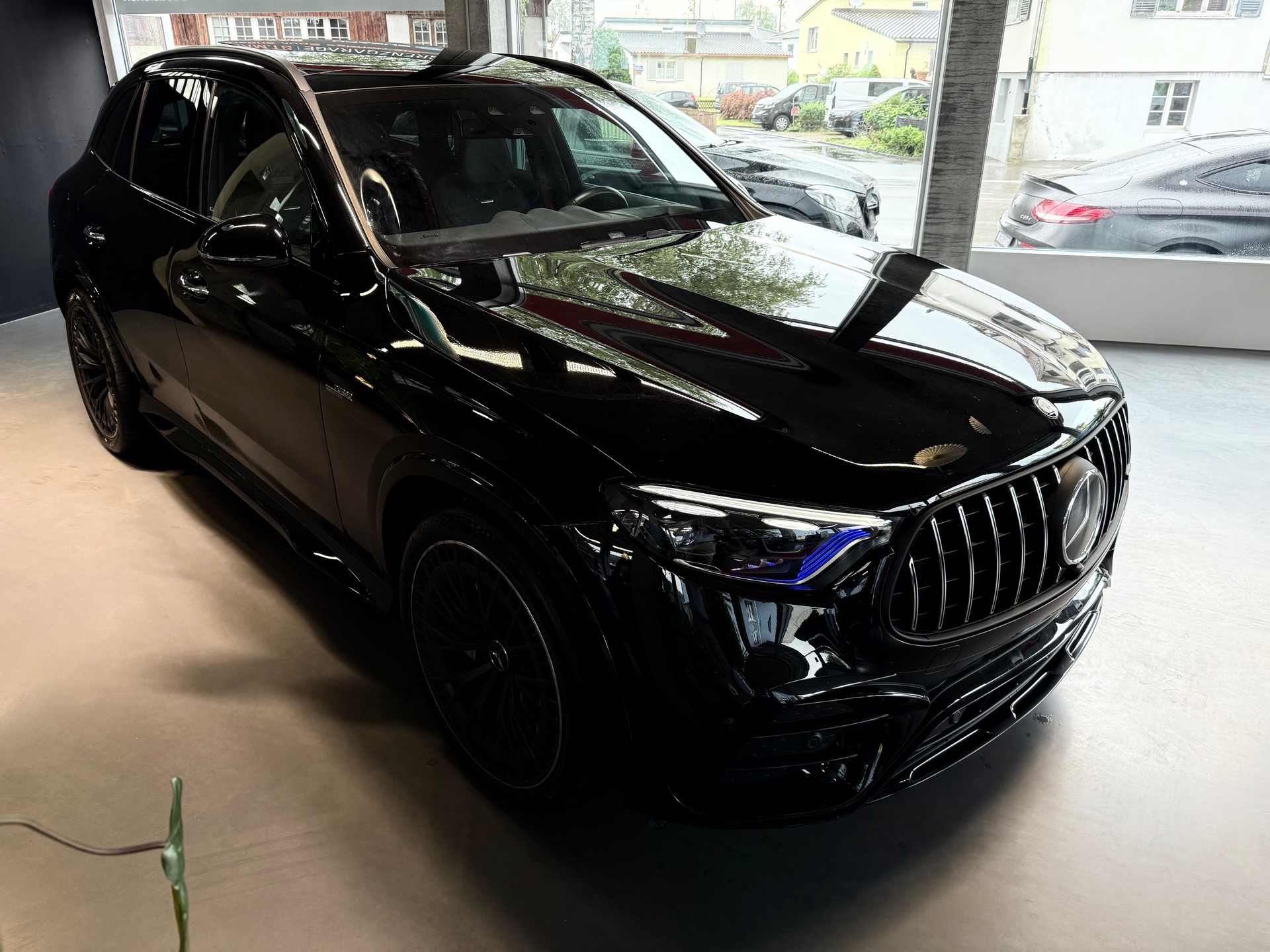 MERCEDES-BENZ GLC 43 AMG Executive Edition 4Matic 9G-Tronic-showroom-element-1