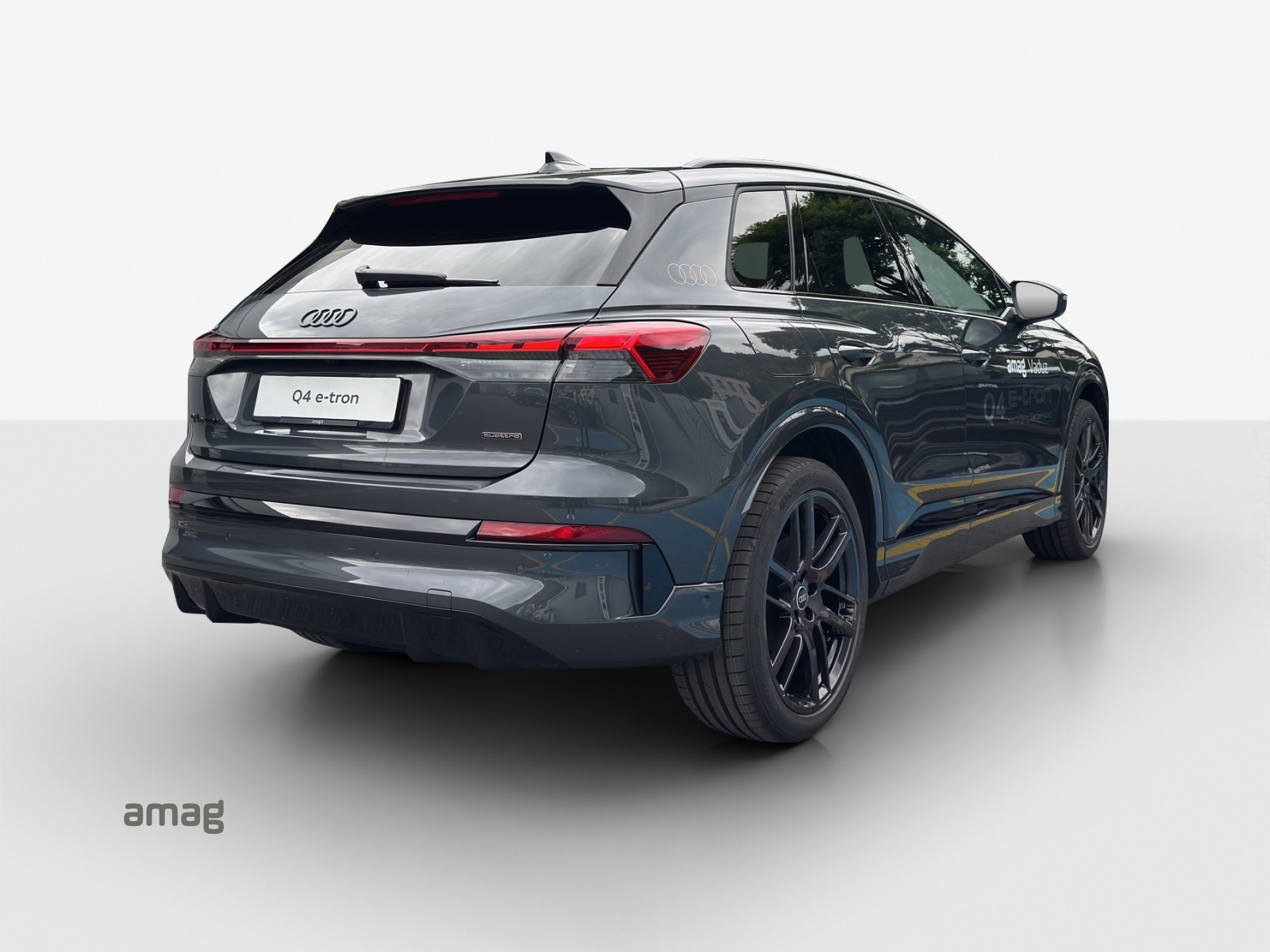 AUDI Q4 e-tron SUV quattro performance-image-4
