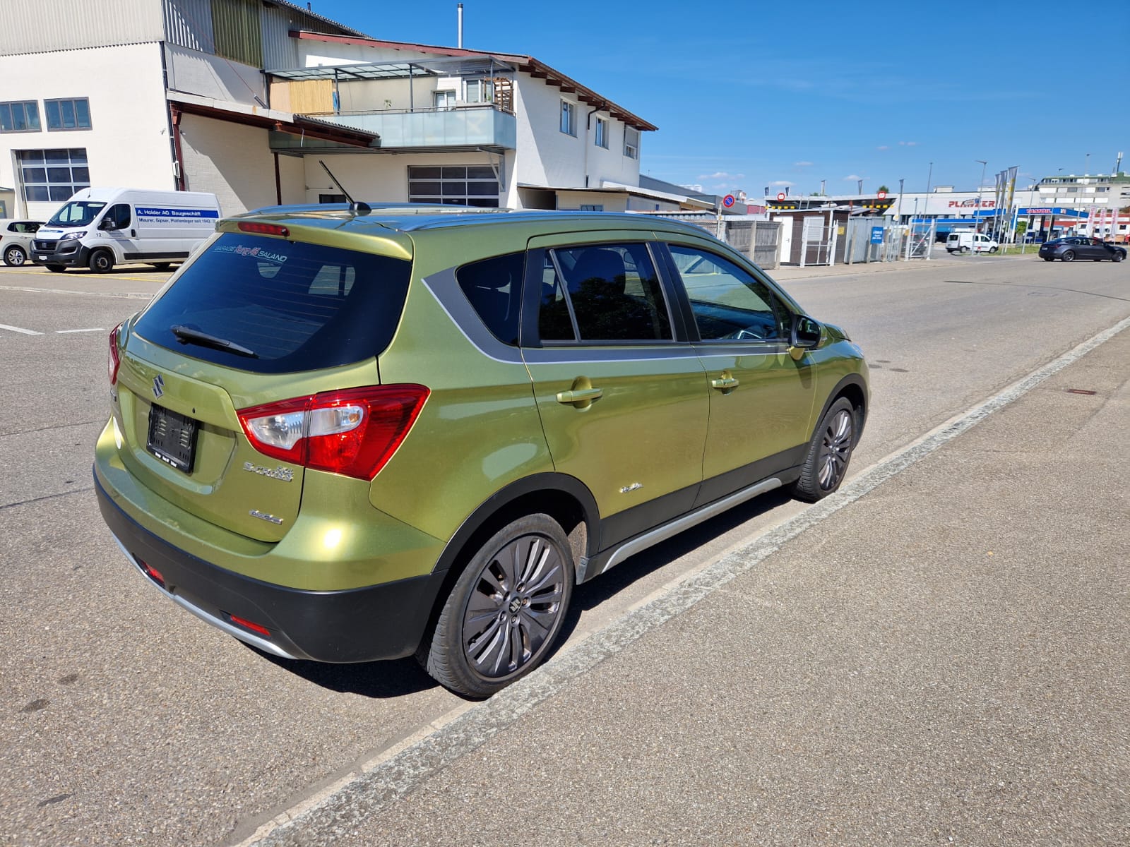 SUZUKI SX4 S-Cross 1.6 TD PizSulai 4WD TCSS-image-3
