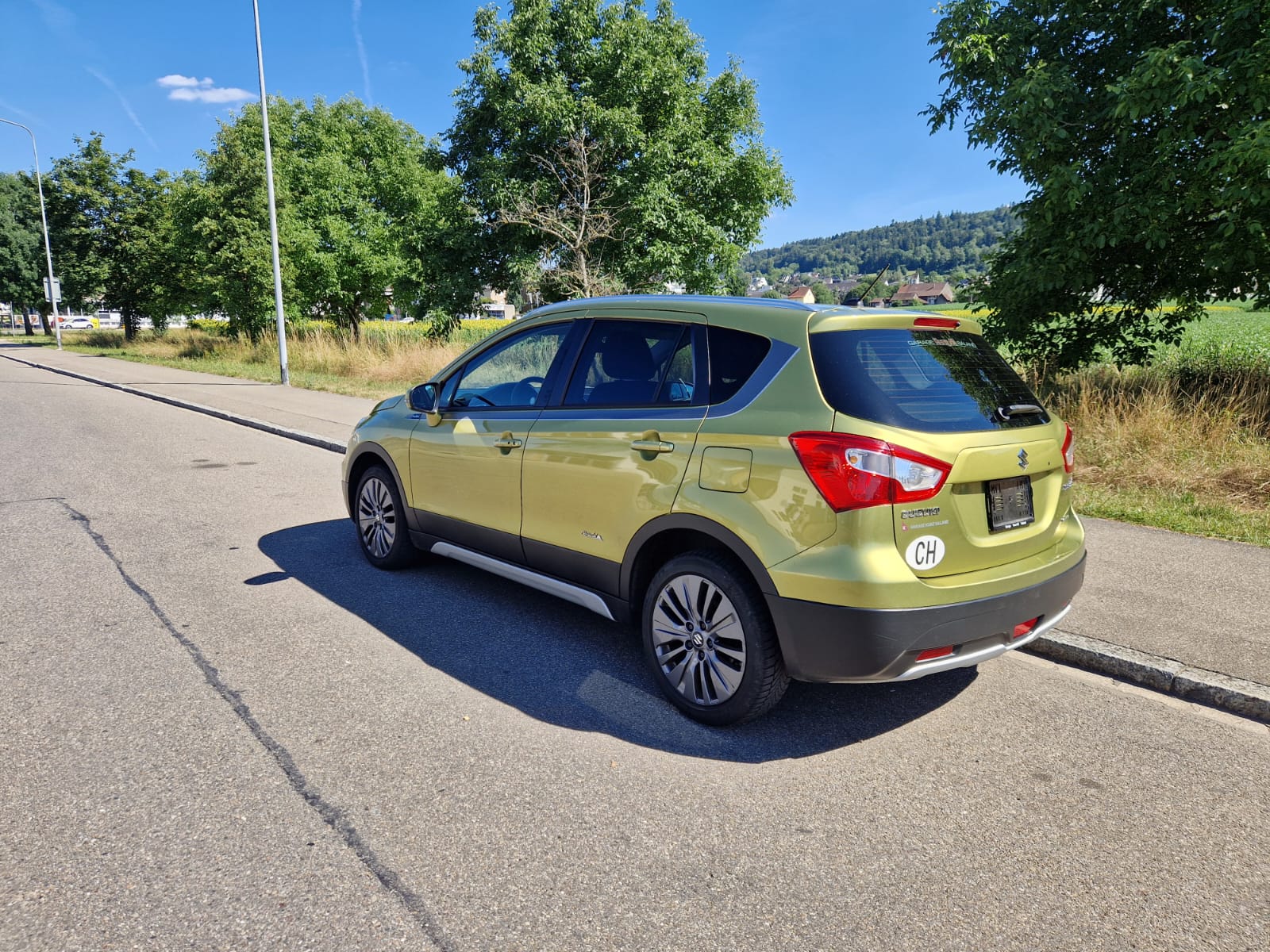 SUZUKI SX4 S-Cross 1.6 TD PizSulai 4WD TCSS-image-2