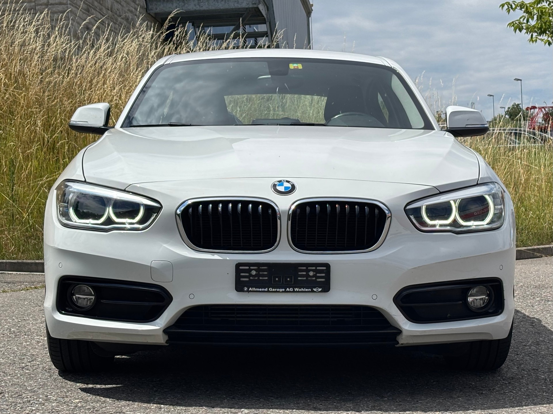 BMW 116d M Sport-showroom-element-1