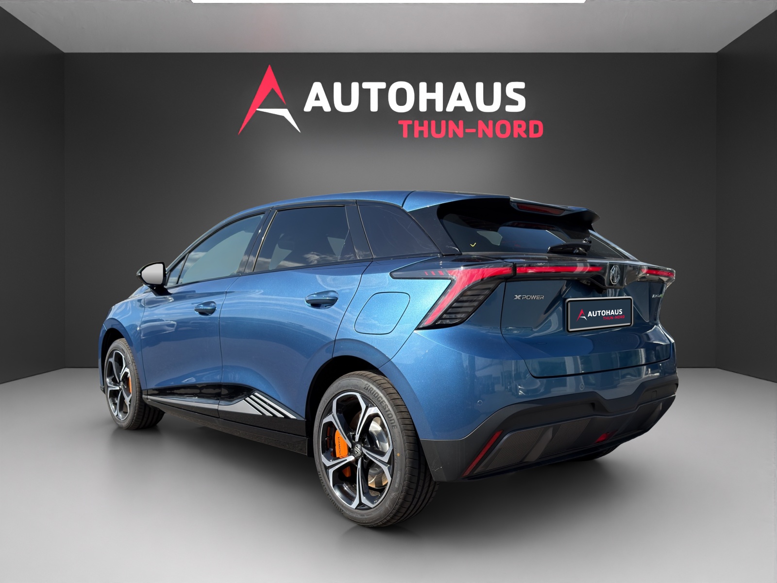 MG 4 64kWh Xpower 4WD-showroom-element-2