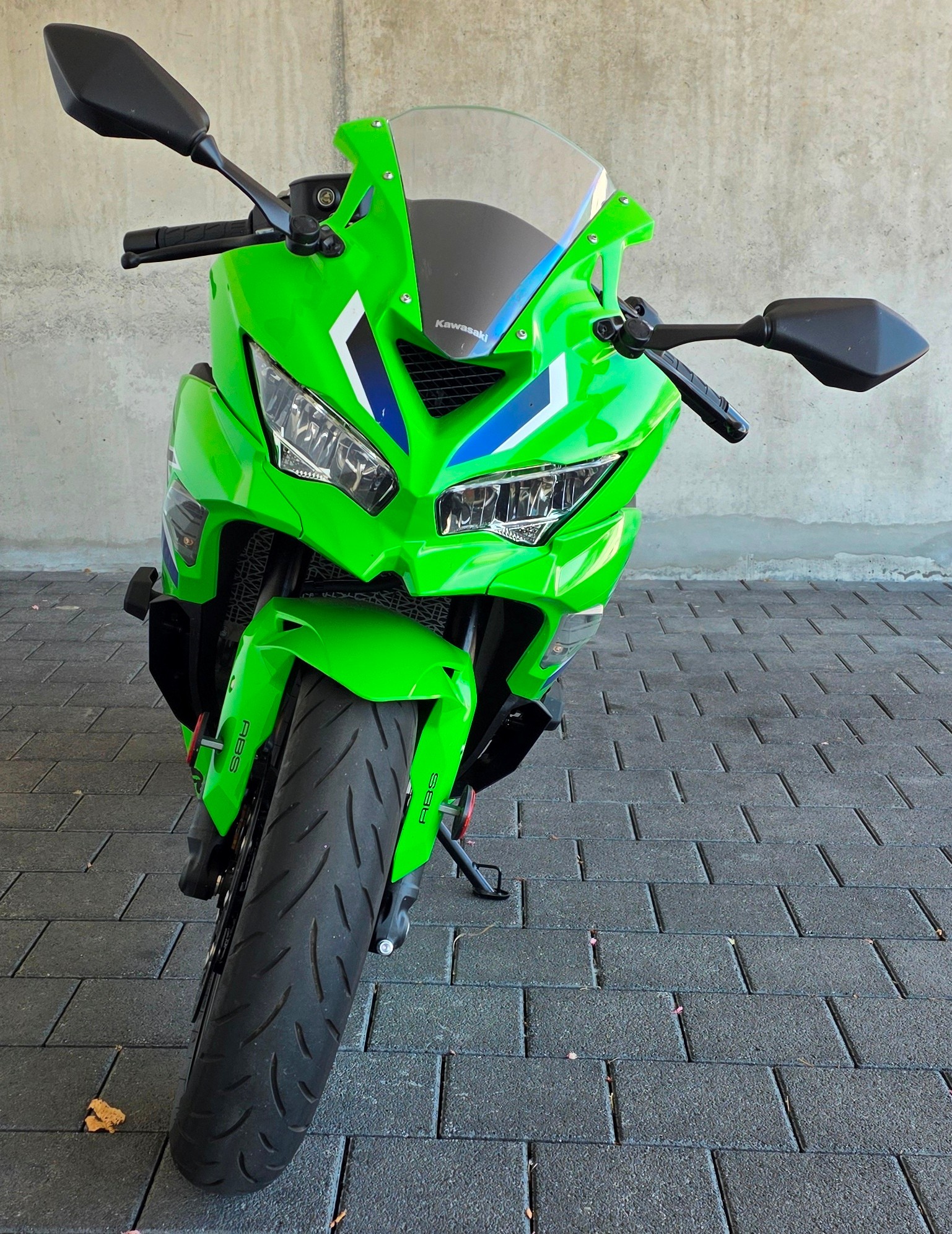 KAWASAKI Ninja ZX-4RR-image-3