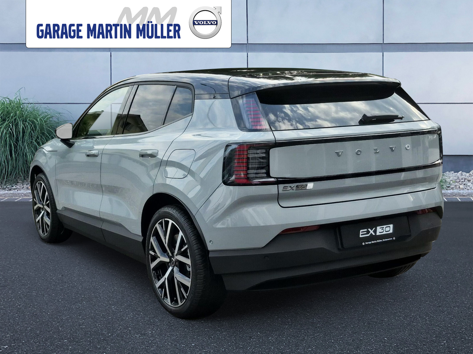 VOLVO EX 30 E60 Twin Ultra Performance AWD-showroom-element-2