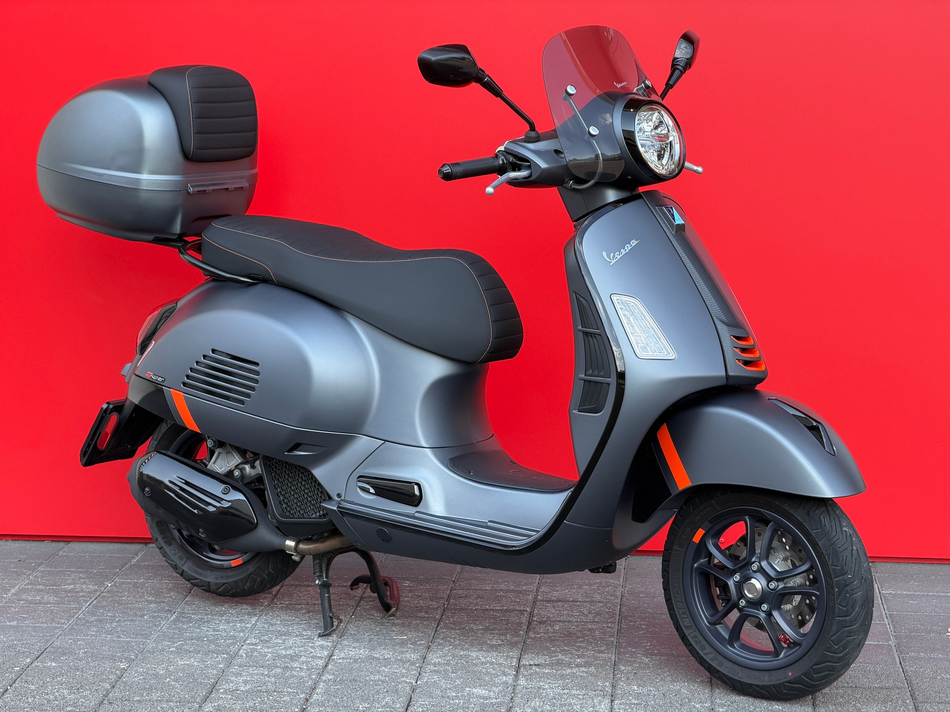 PIAGGIO Vespa GTS 125 Super Sport ABS-image-11