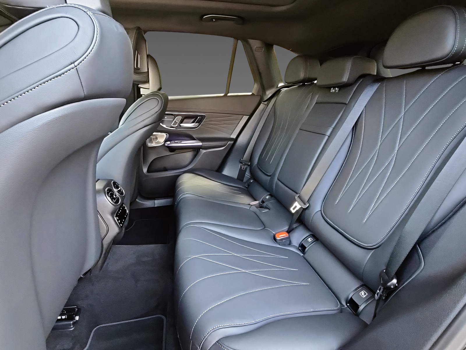 MERCEDES-BENZ GLC 450 d 4Matic-image-11