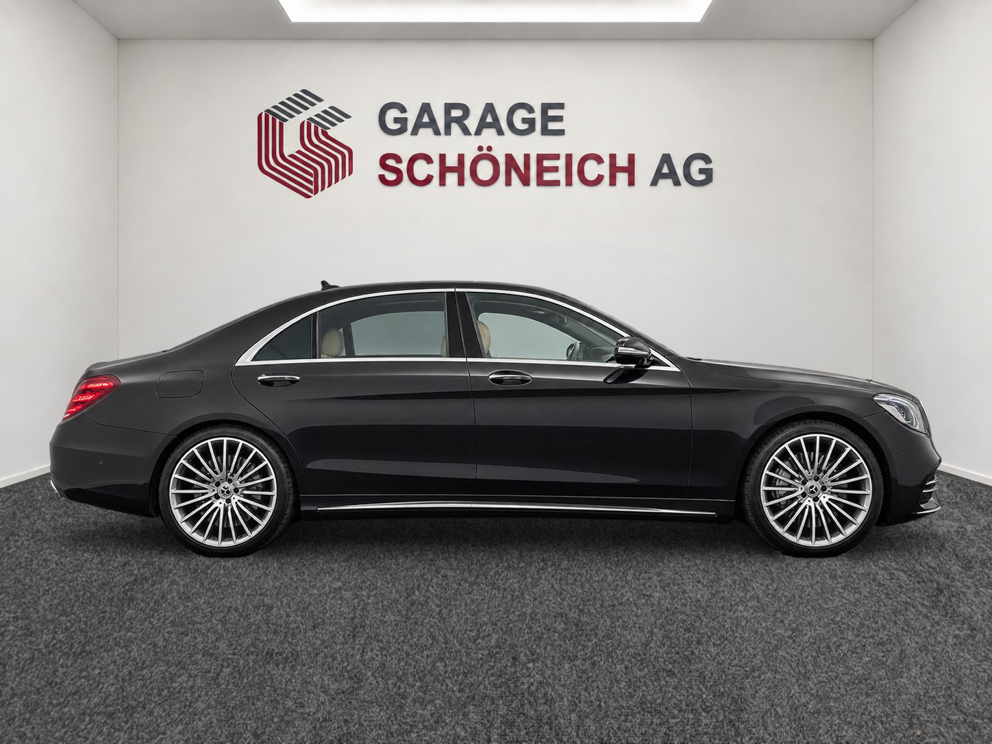 MERCEDES-BENZ S 560 V8 AMG Line 4matic lang-showroom-element-3