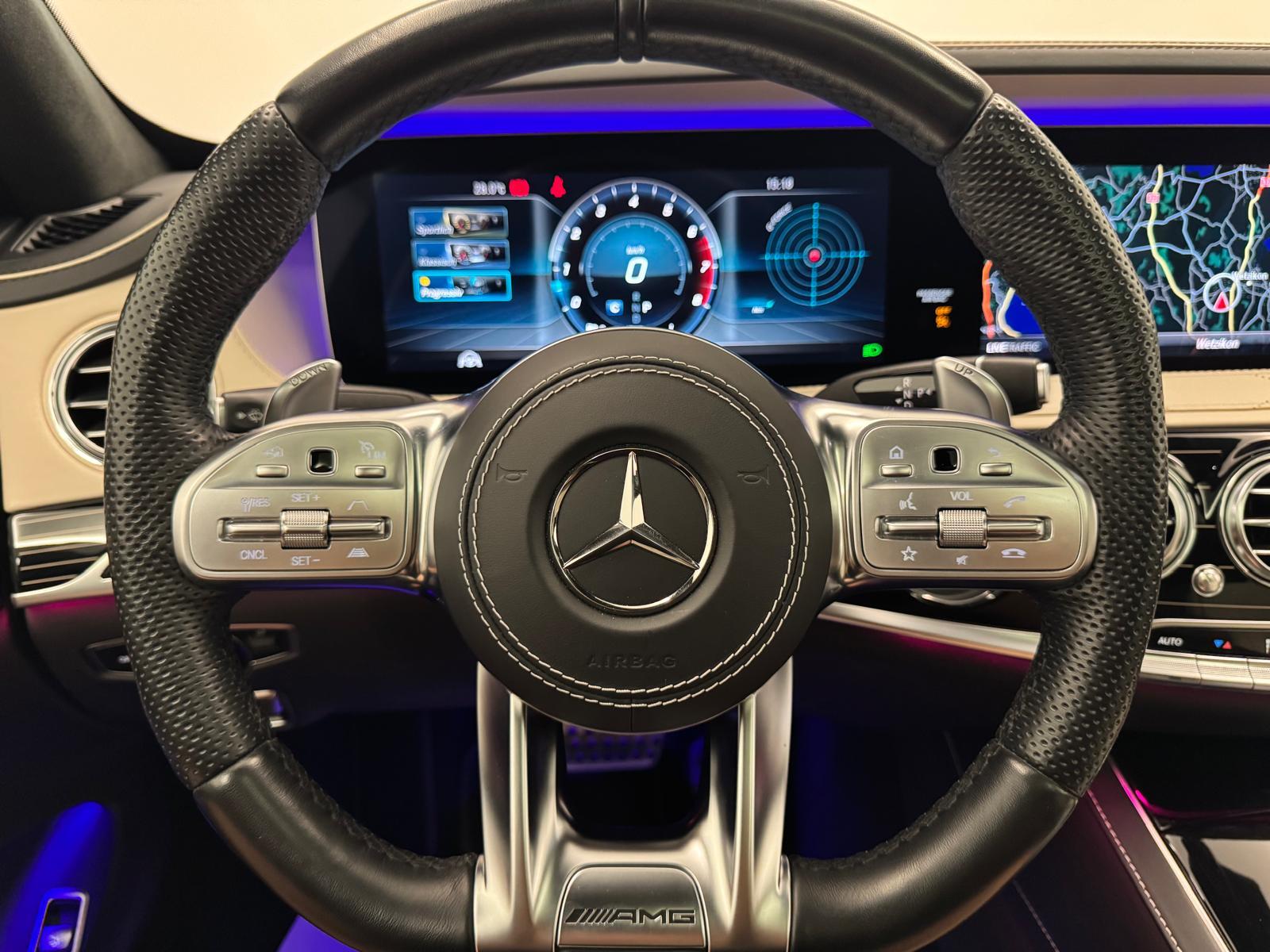 MERCEDES-BENZ S 560 V8 AMG Line 4matic lang-image-21