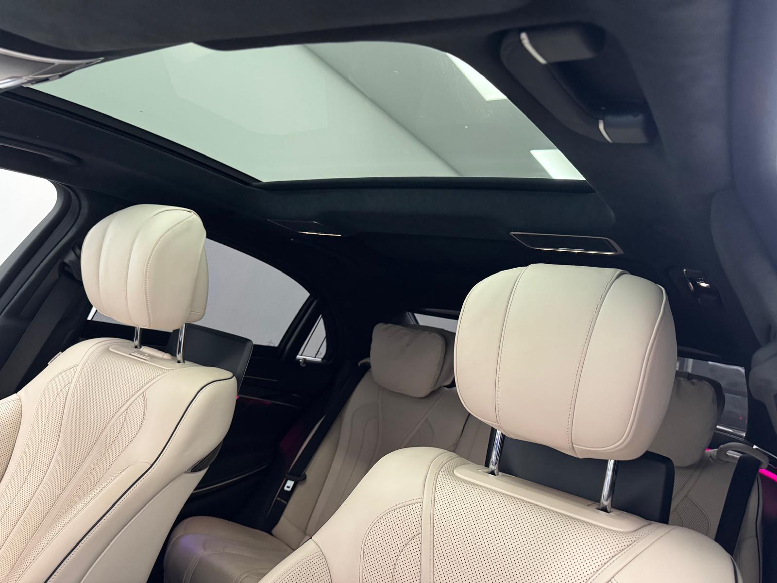 MERCEDES-BENZ S 560 V8 AMG Line 4matic lang-image-15