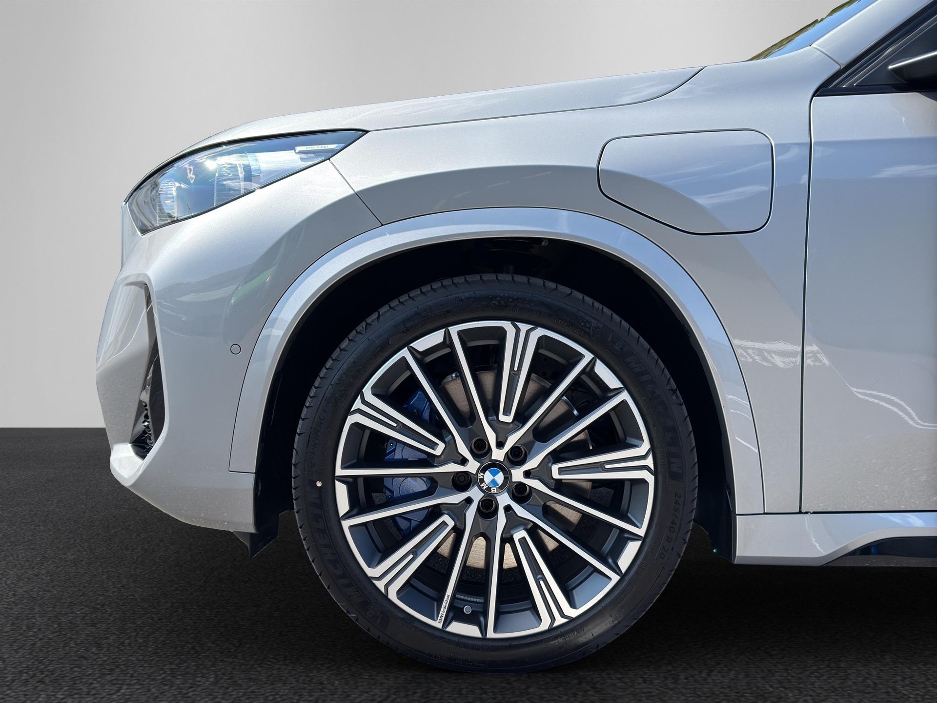 BMW X1 30e xDrive paddles-image-8