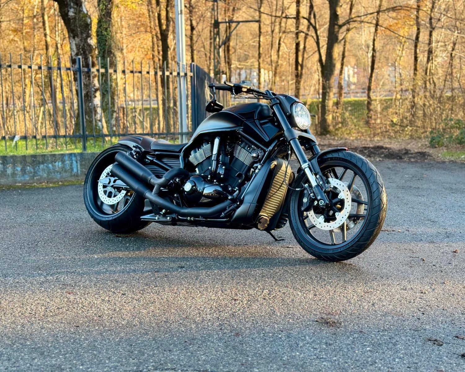 HARLEY-DAVIDSON VRSCDX Night Rod Special ABS-showroom-element-1