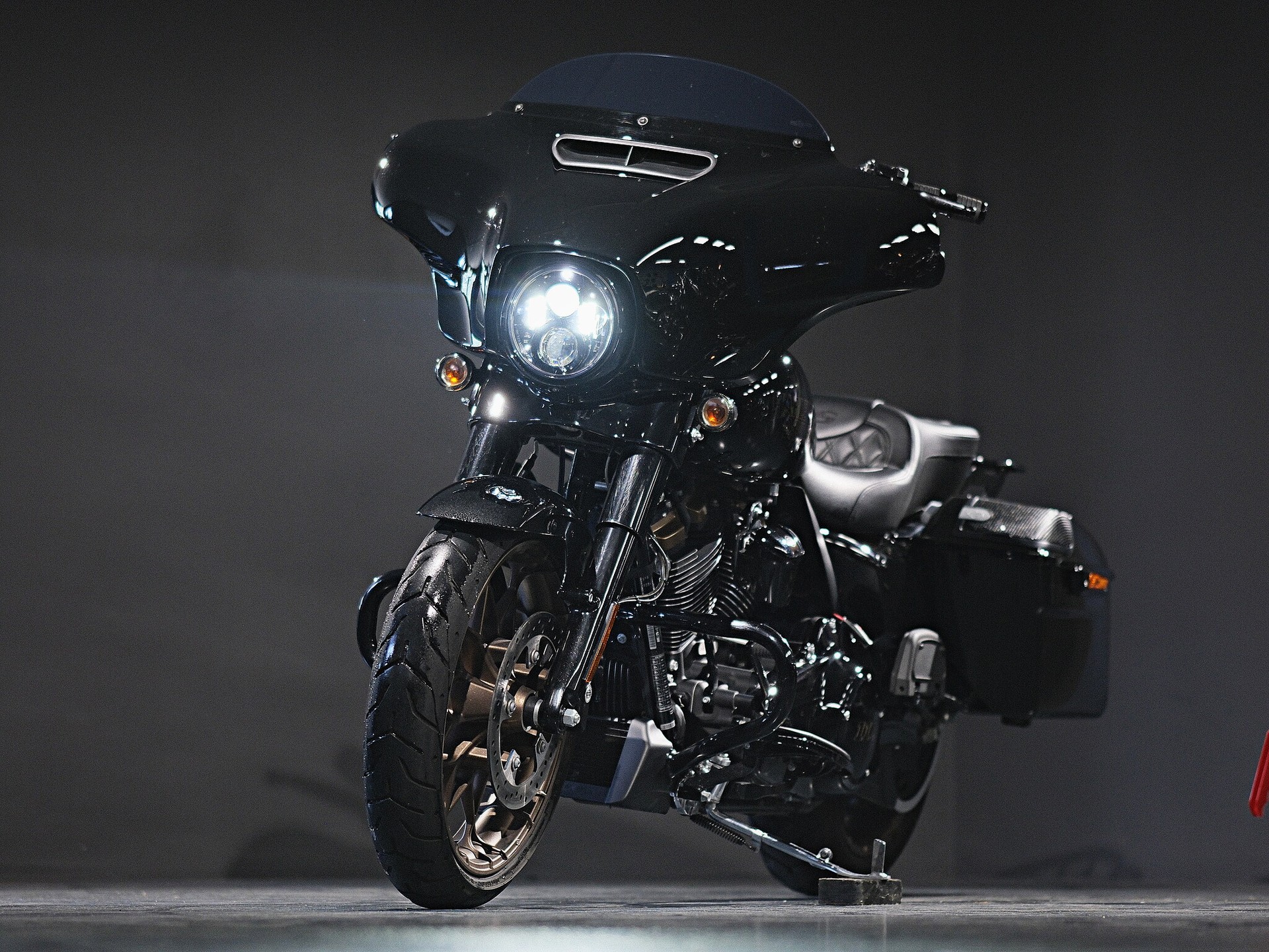 HARLEY-DAVIDSON Street Glide ST 117-image-4