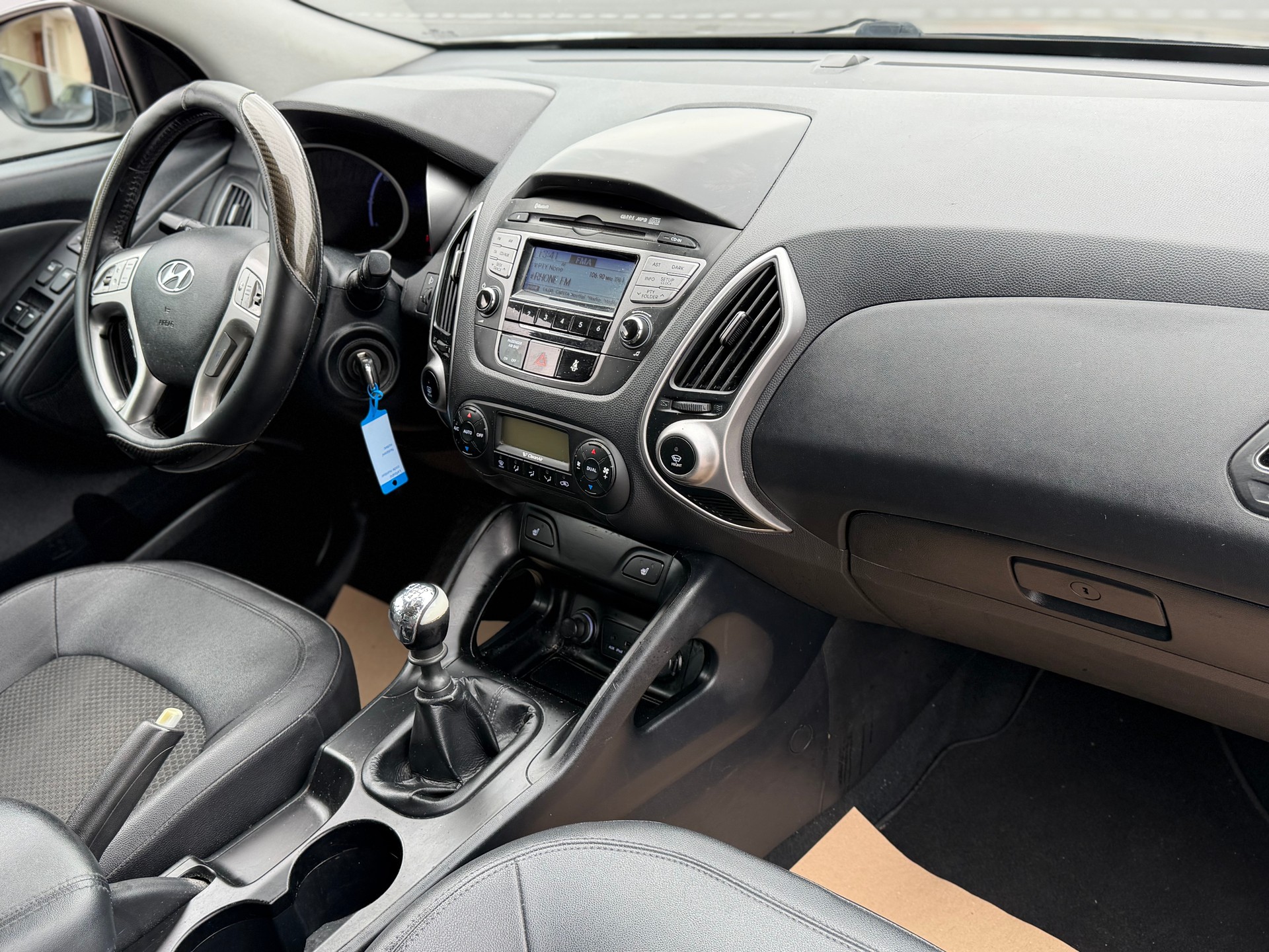 HYUNDAI iX 35 2.0 CRDi Premium 4WD-image-10