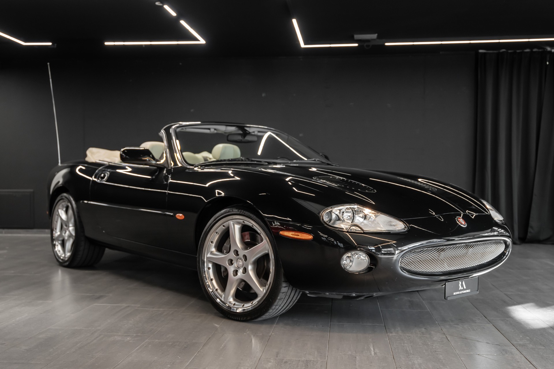JAGUAR XKR S/C Convertible / Automat / Sammlerzustand / Ab Mfk / Ab Service