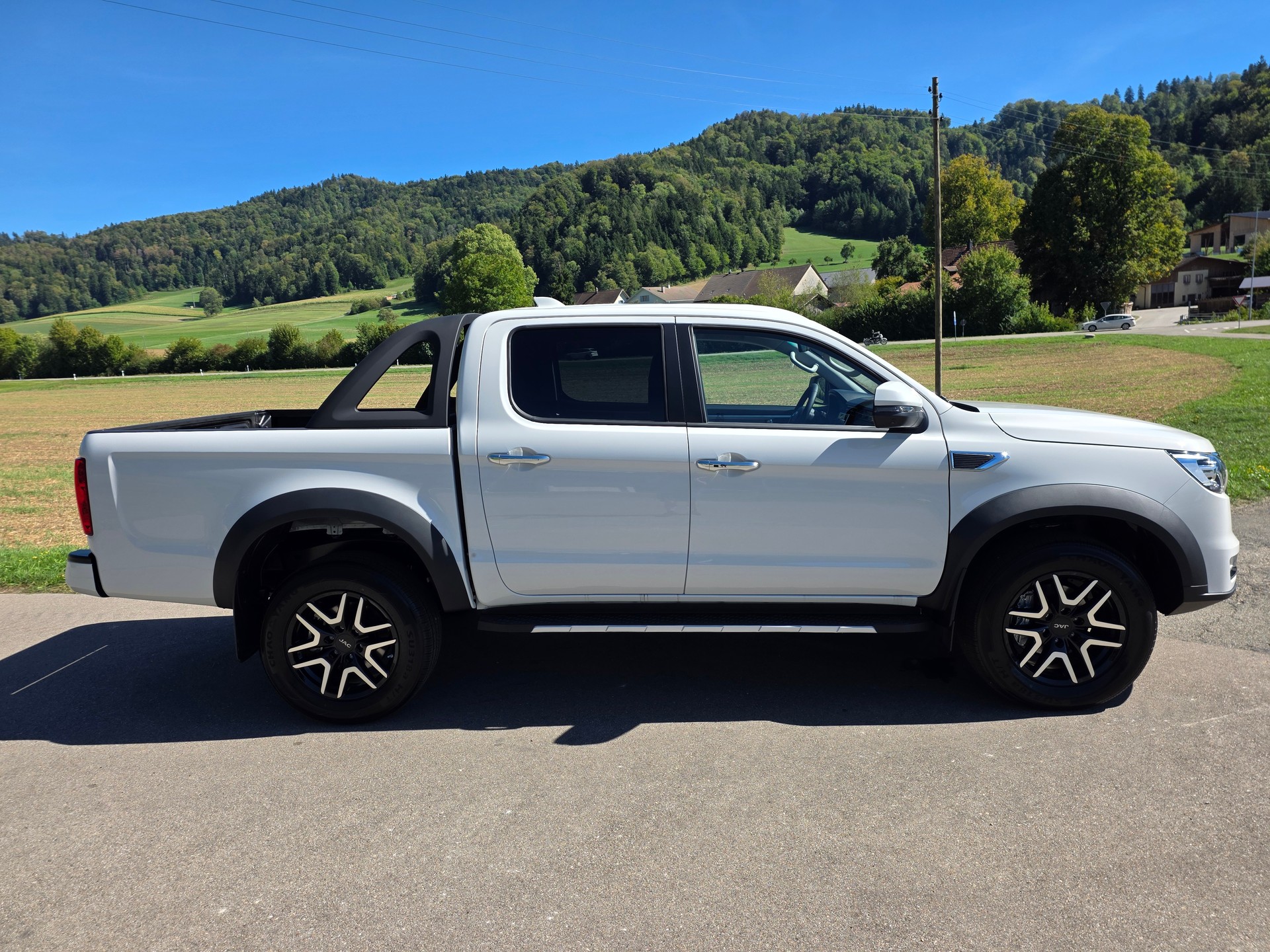 JAC T8 Pro-image-1