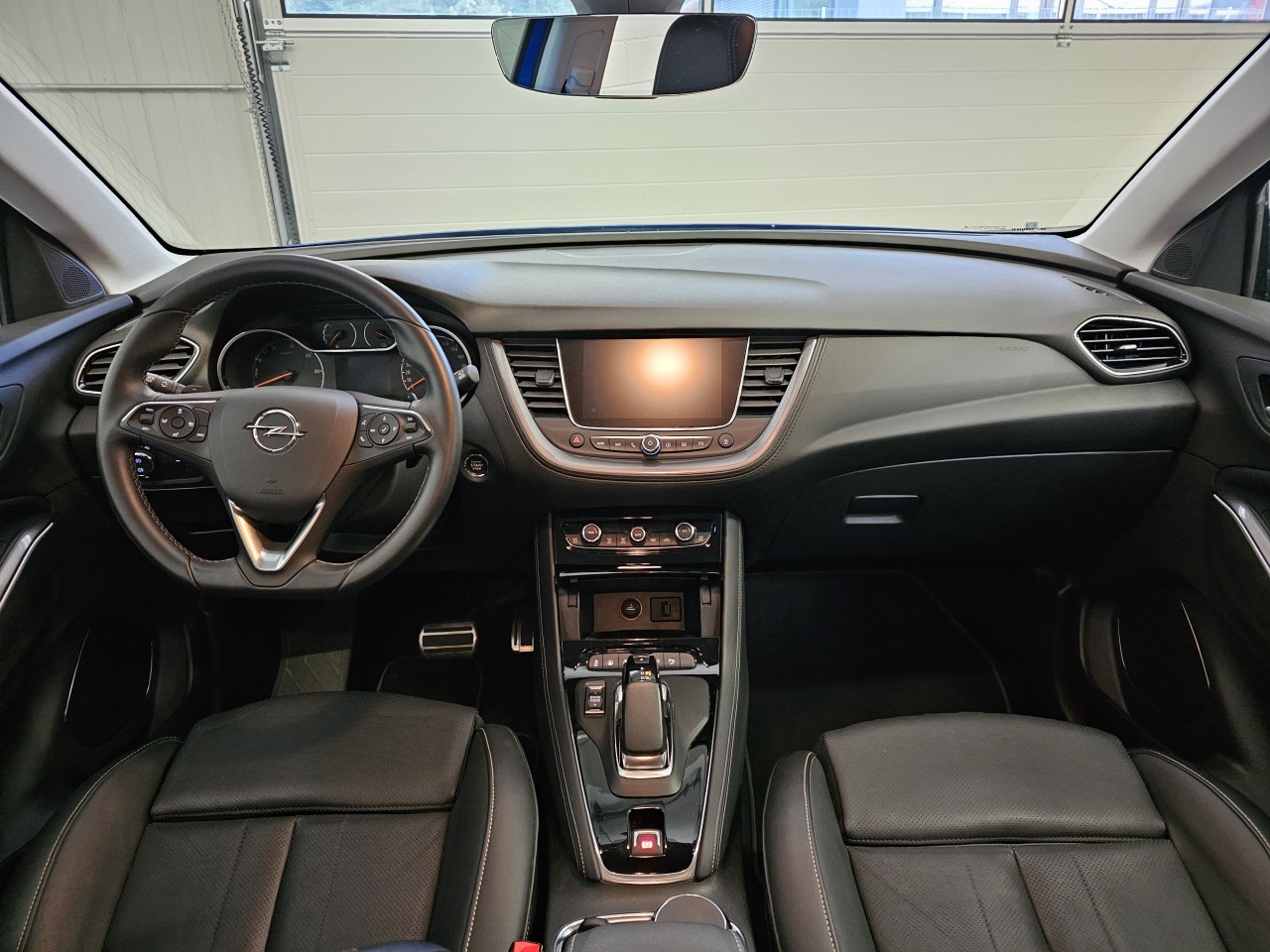 OPEL Grandland X 1.6 Hybrid4 Ultimate Automatik-image-4