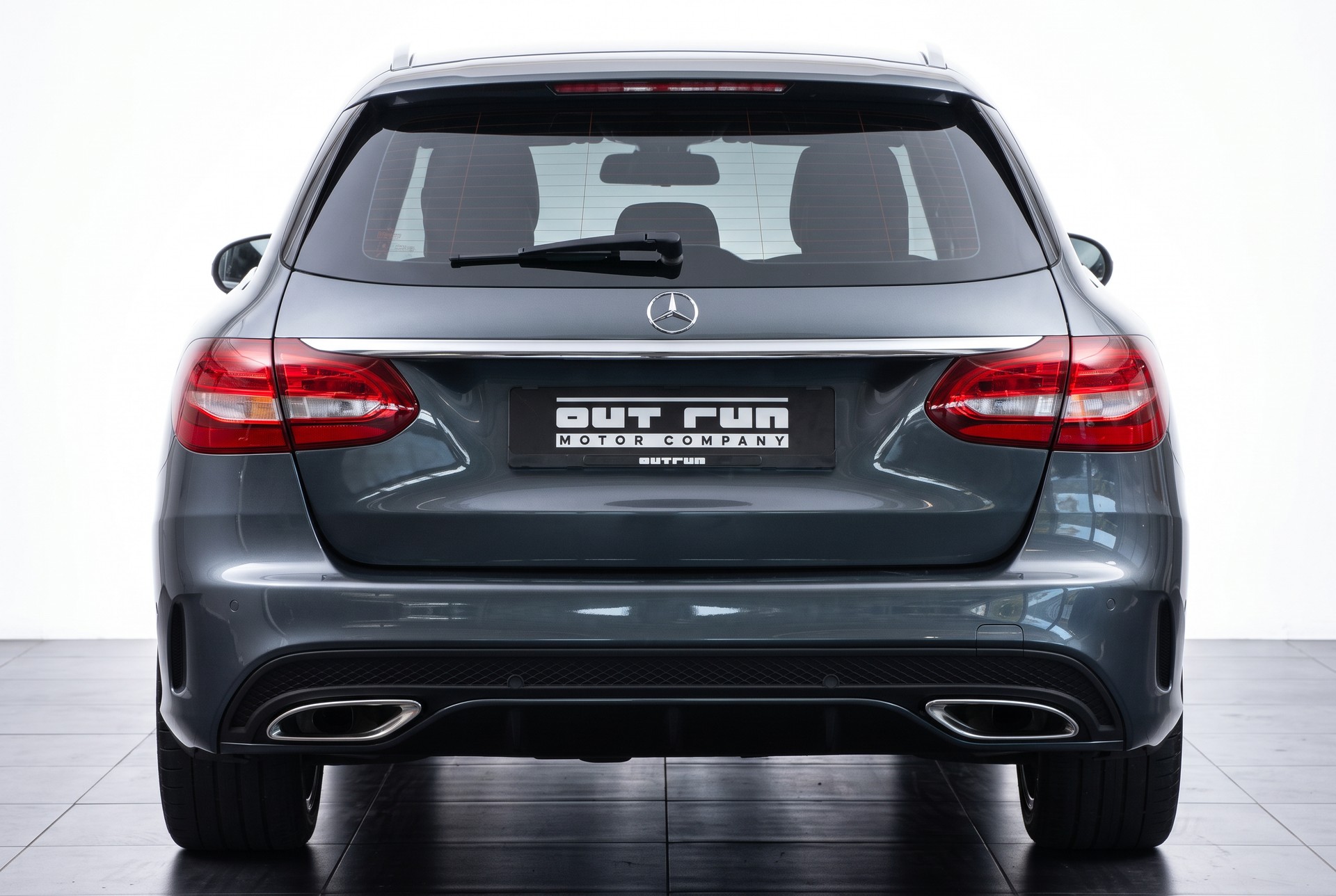 MERCEDES-BENZ C 200 AMG Line 7G-Tronic 2 jeux de roues / Sièges chauffants / Hayon électrique-showroom-element-2