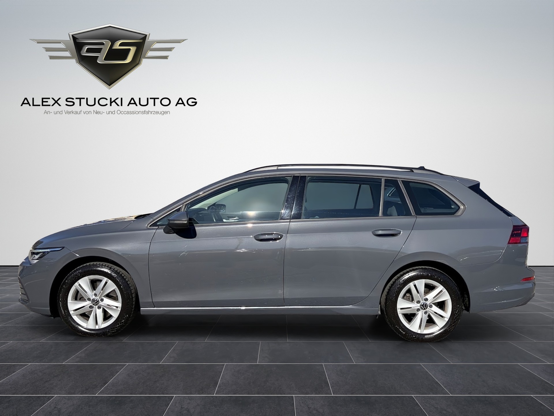 VW Golf 2.0 TDI Style DSG-showroom-element-3