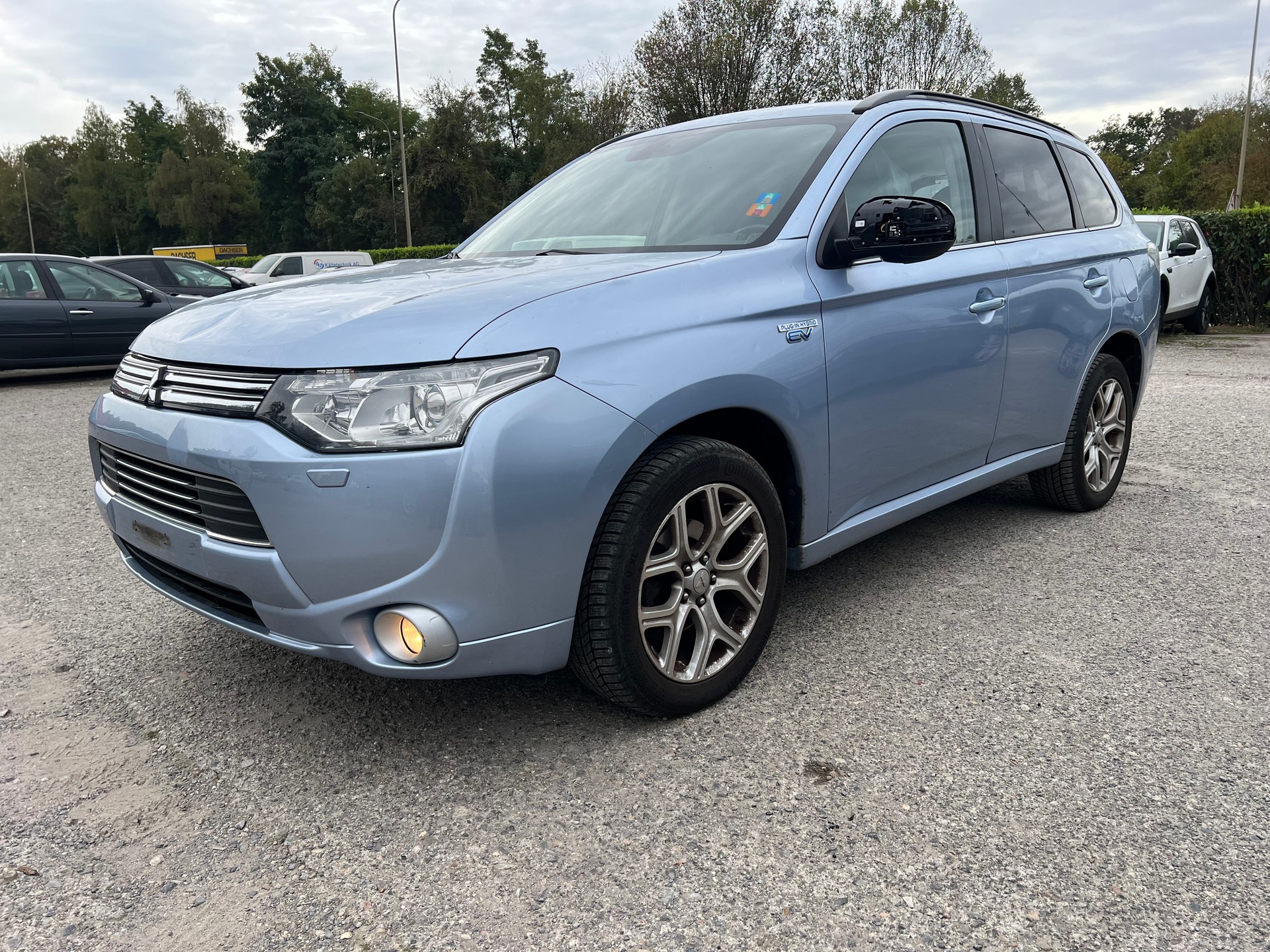 MITSUBISHI Outlander 2.0 PHEV Navigator eAssist
