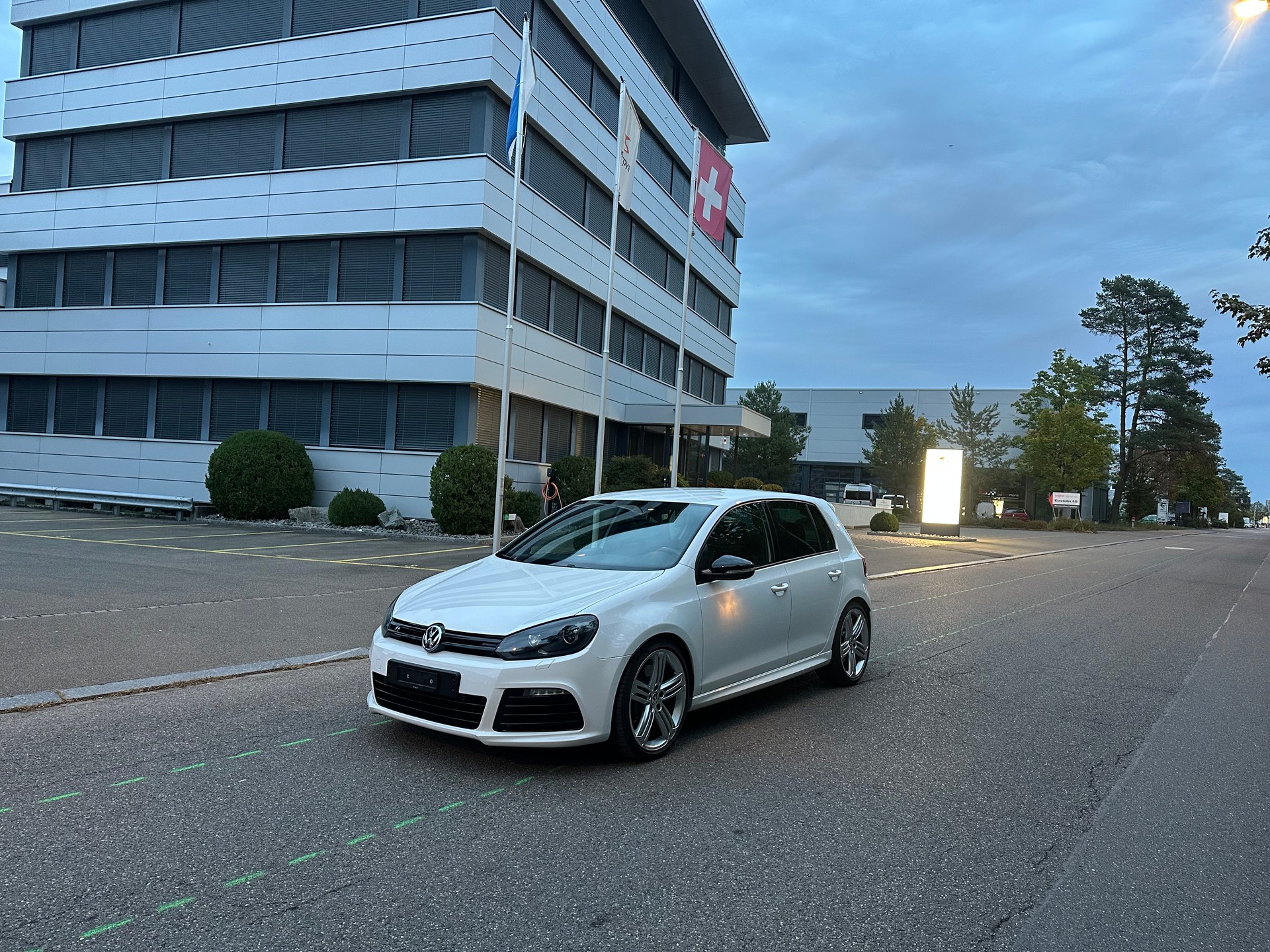 VW Golf 2.0 TSI R 4Motion DSG