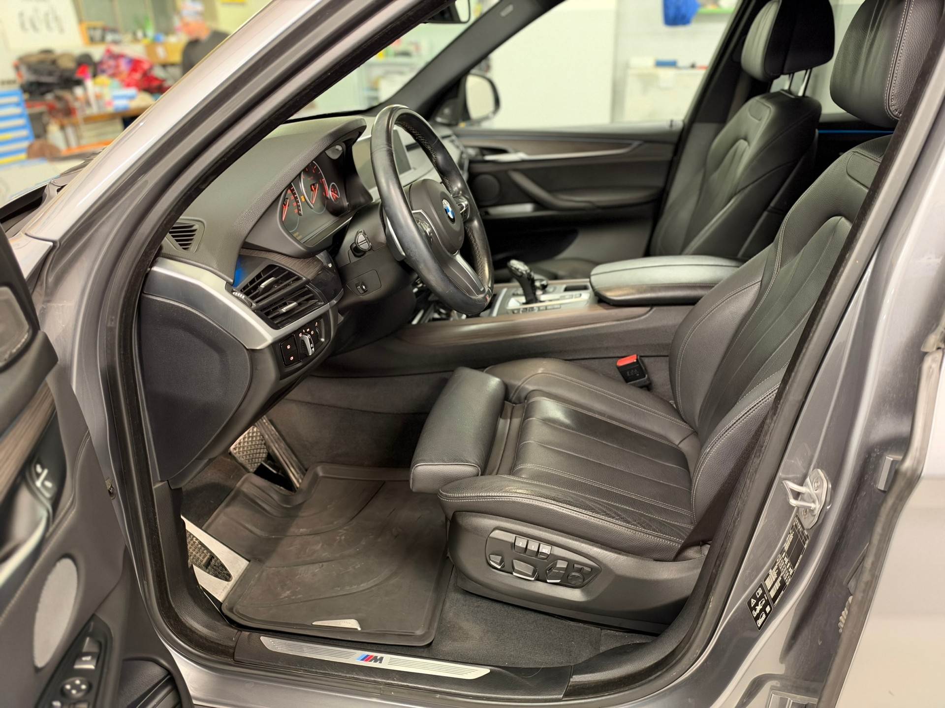 BMW X5 xDrive 30d Pure M Sport Steptronic-image-8