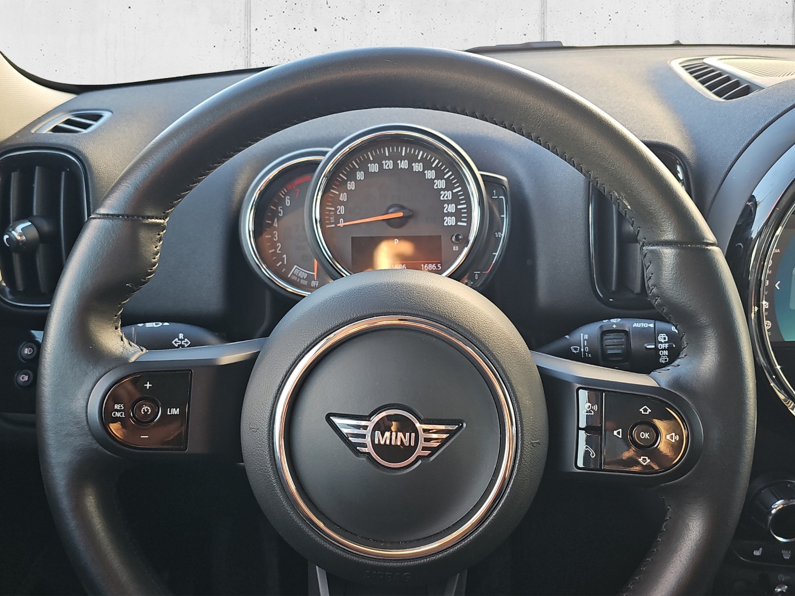 MINI Countryman Cooper ALL4-image-12