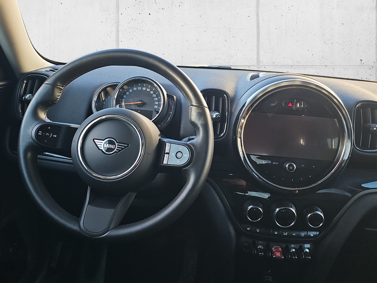 MINI Countryman Cooper ALL4-image-14