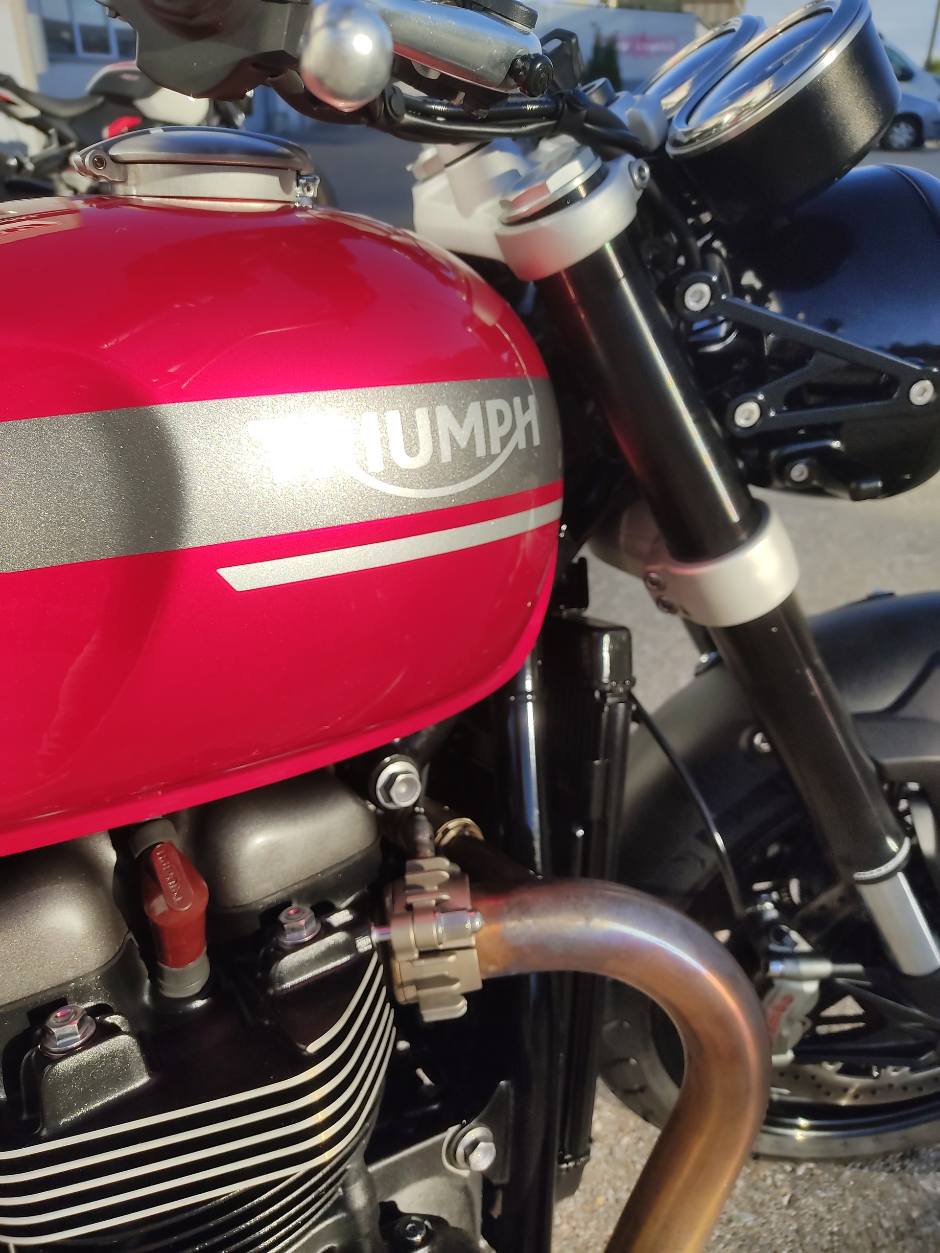 TRIUMPH Speed Twin 1200-image-4