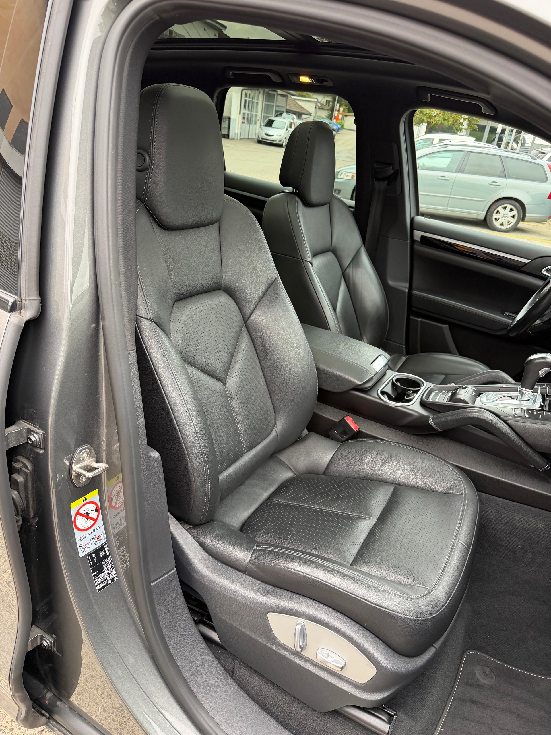PORSCHE Cayenne Diesel-image-16