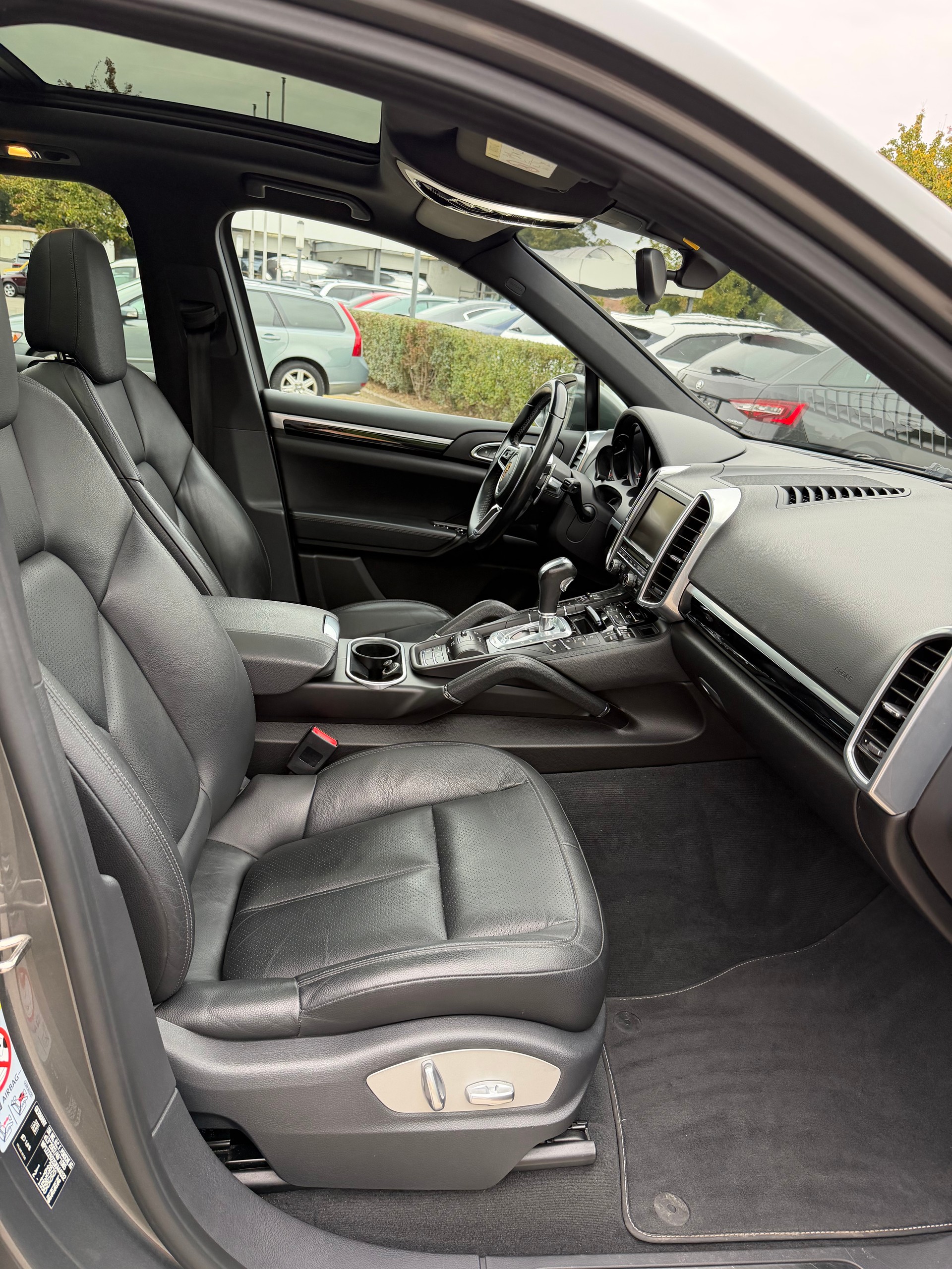 PORSCHE Cayenne Diesel-image-15