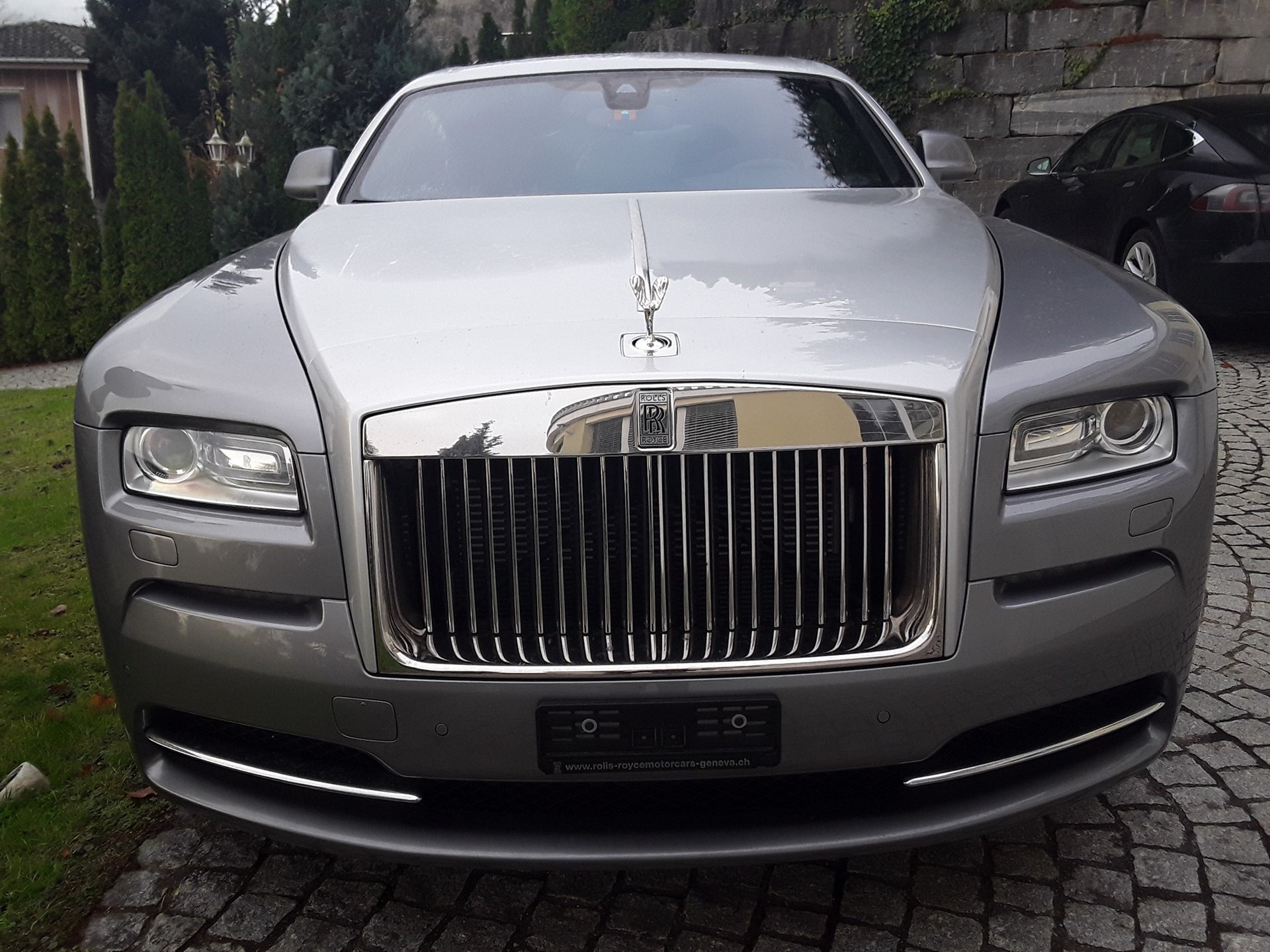 ROLLS-ROYCE Wraith 6.6 V12 Sondermodell "INSPIRED BY FILM"-image-2