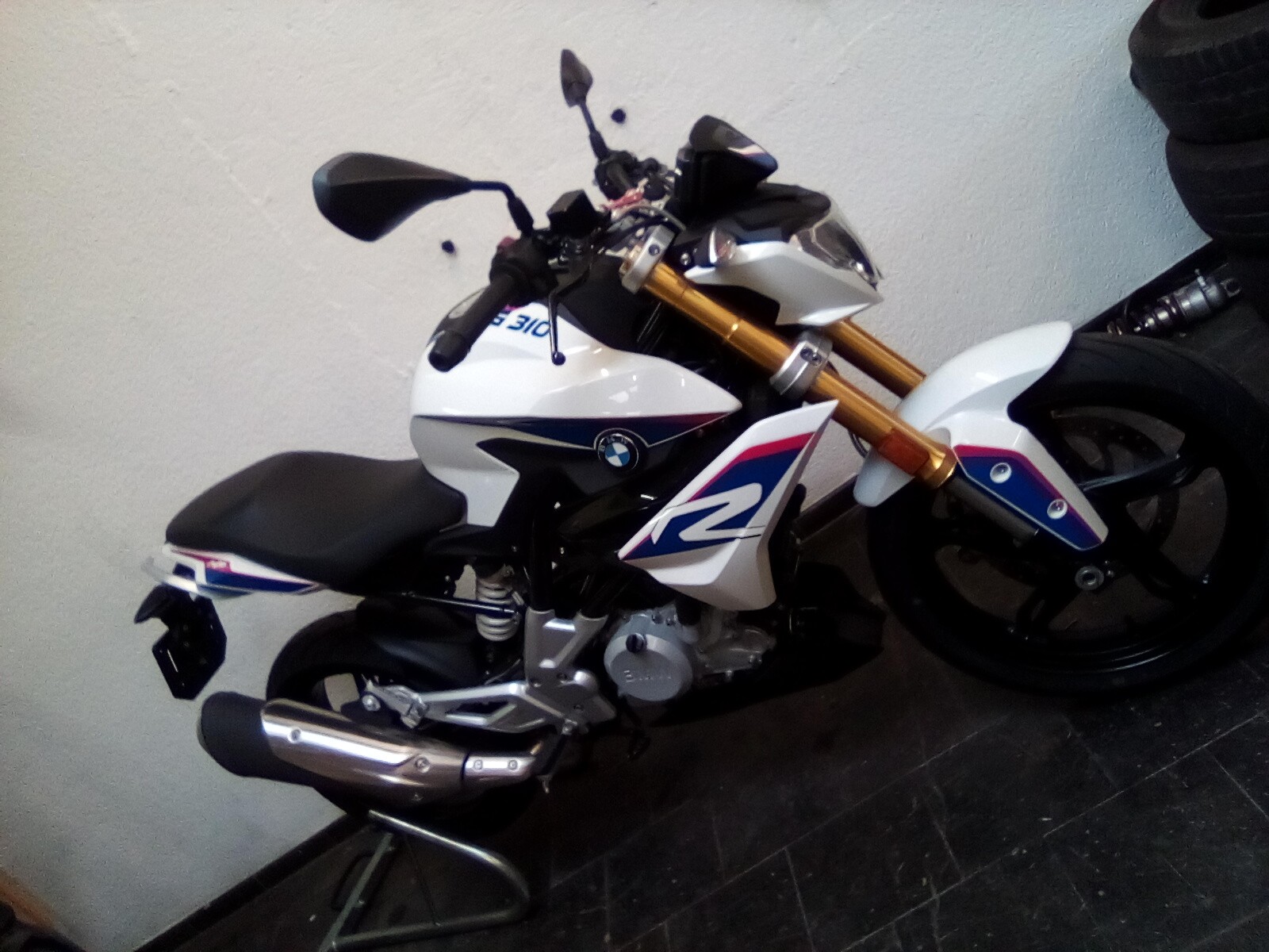BMW G 310 R ABS-image-7