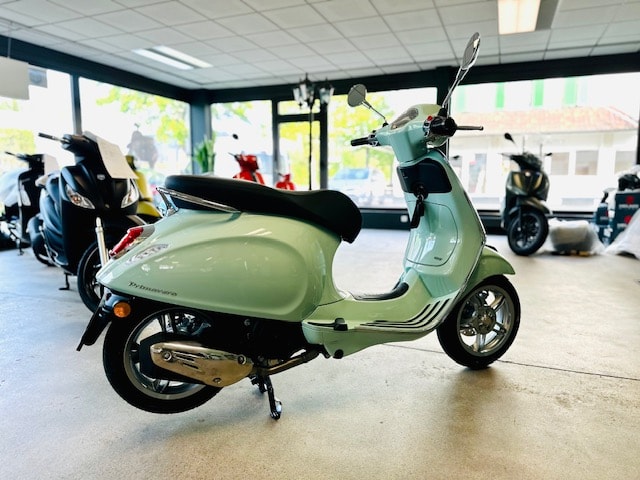 PIAGGIO Vespa 125 Primavera-image-1