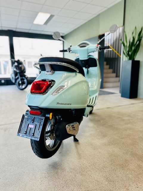 PIAGGIO Vespa 125 Primavera-image-2