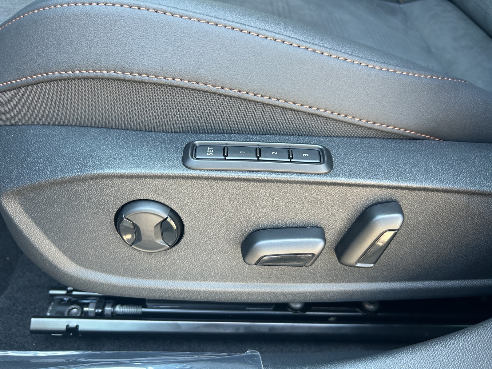 CUPRA NEW Formentor e-Hybrid-image-6