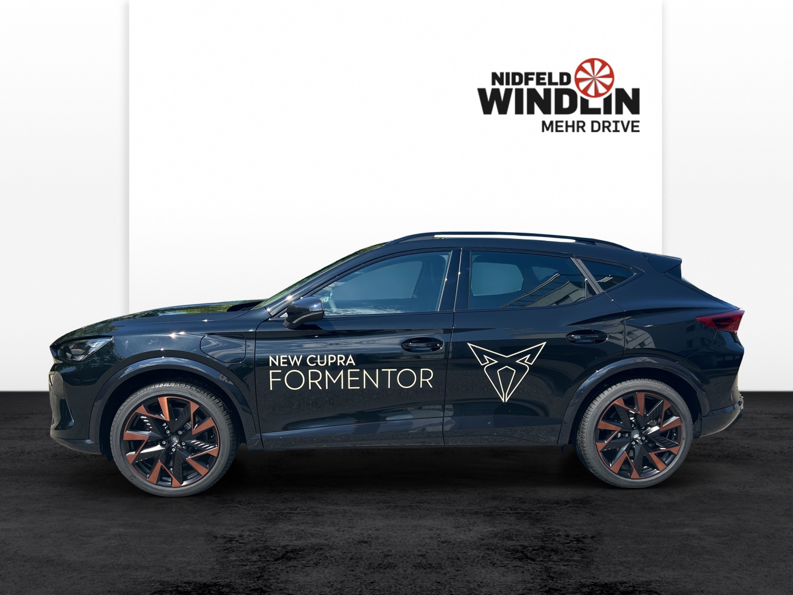 CUPRA NEW Formentor e-Hybrid-showroom-element-1