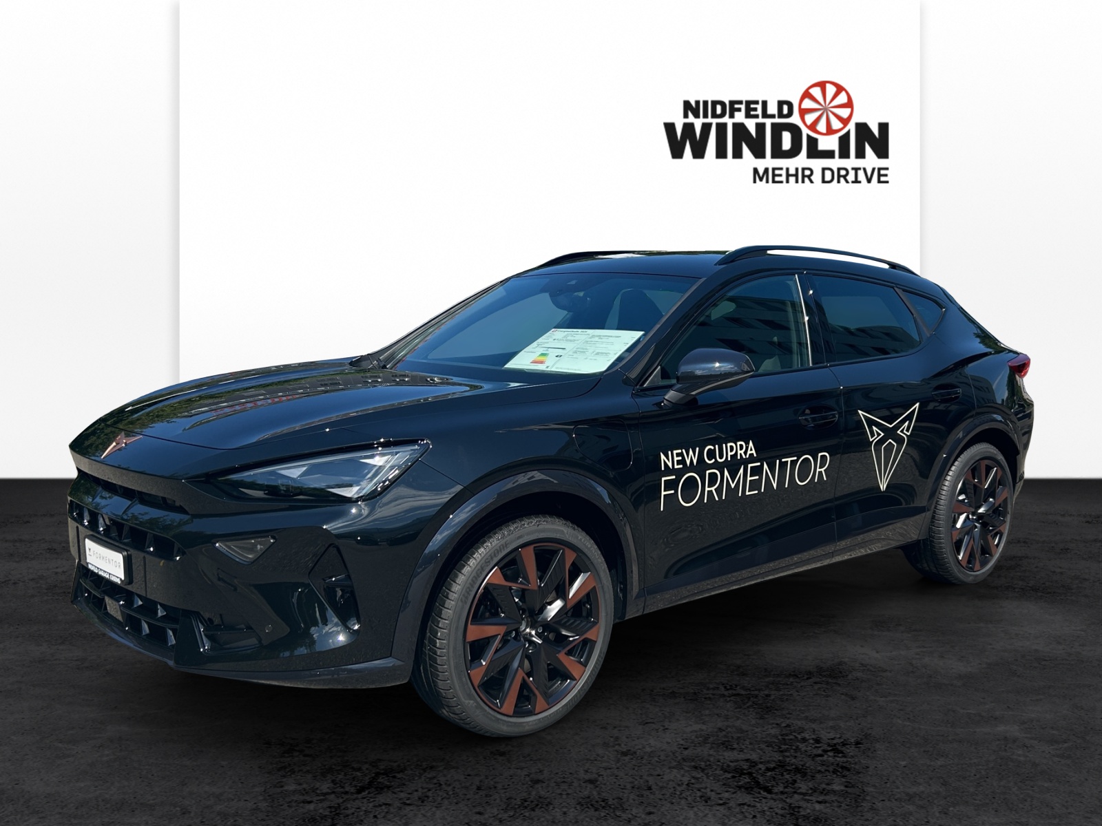 CUPRA NEW Formentor e-Hybrid-showroom-element-3