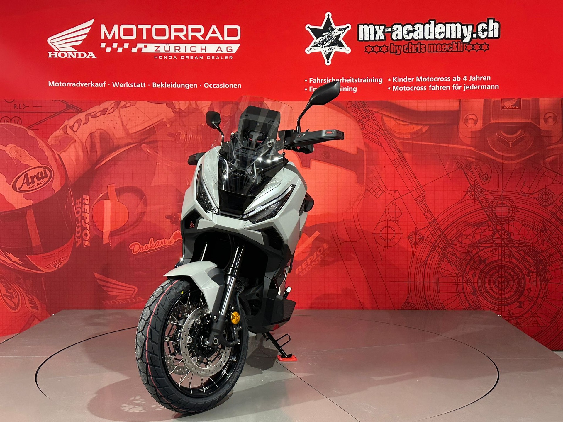 HONDA X-ADV 750 **Neufahrzeug**-image-3