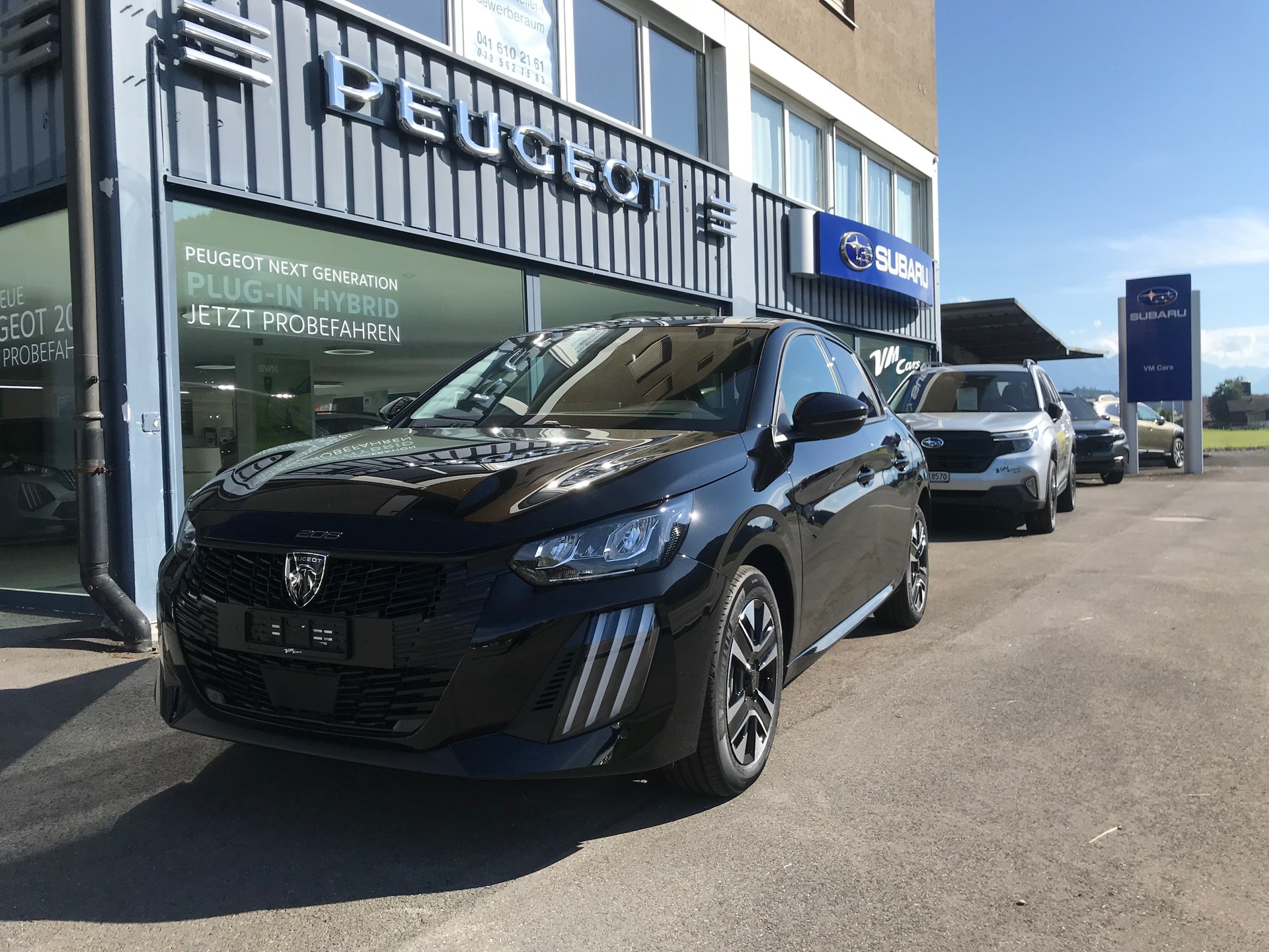 PEUGEOT 208 1.2 MHEV 110 Allure Premium-showroom-element-1