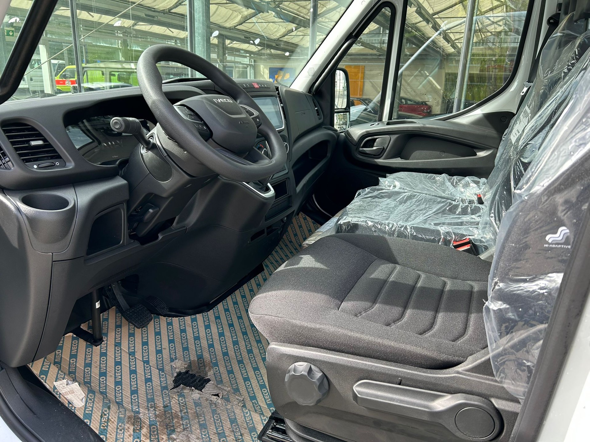 IVECO 35 C 16 H A8 3450-image-5