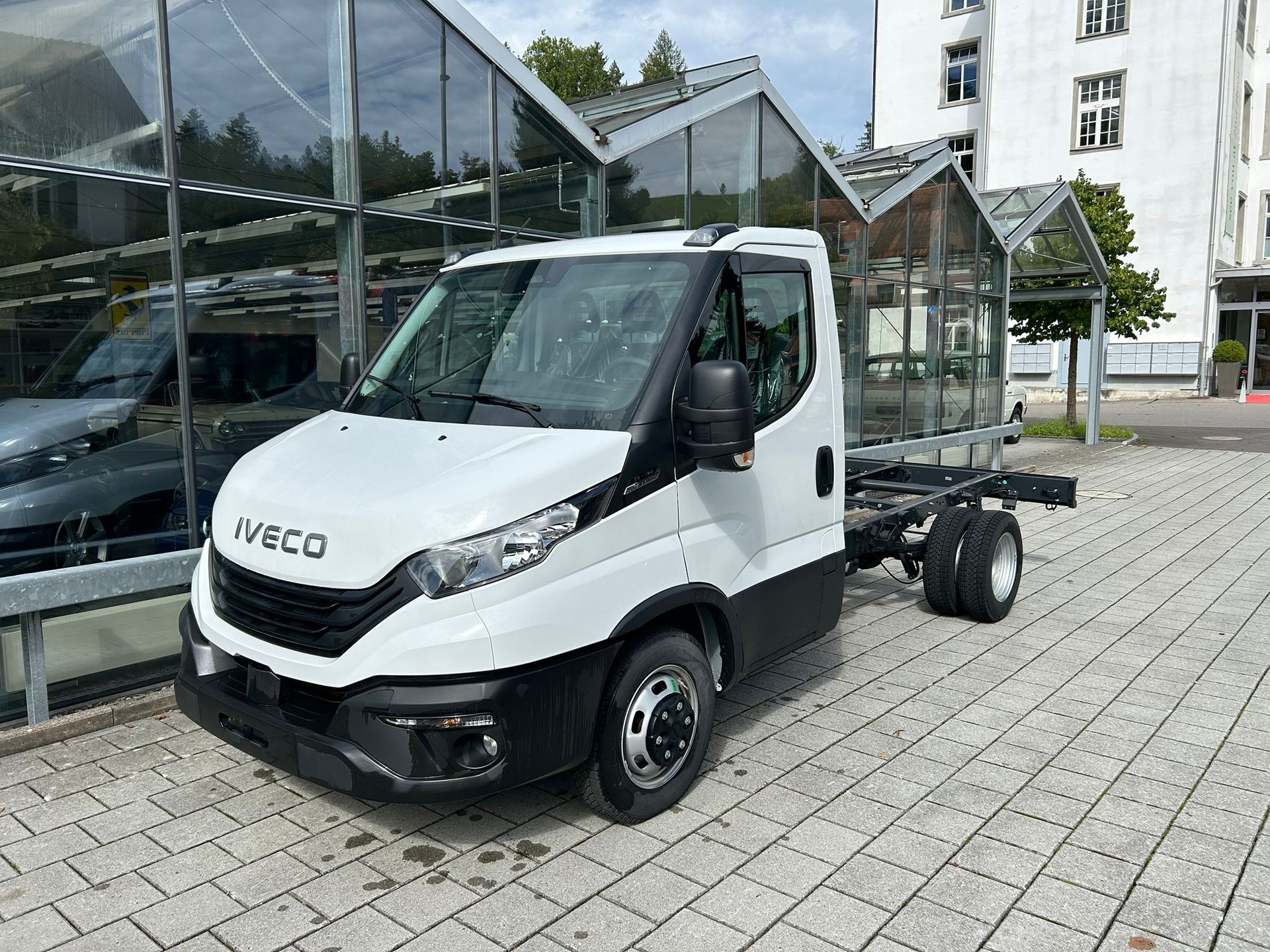 IVECO 35 C 16 H A8 3450-showroom-element-1