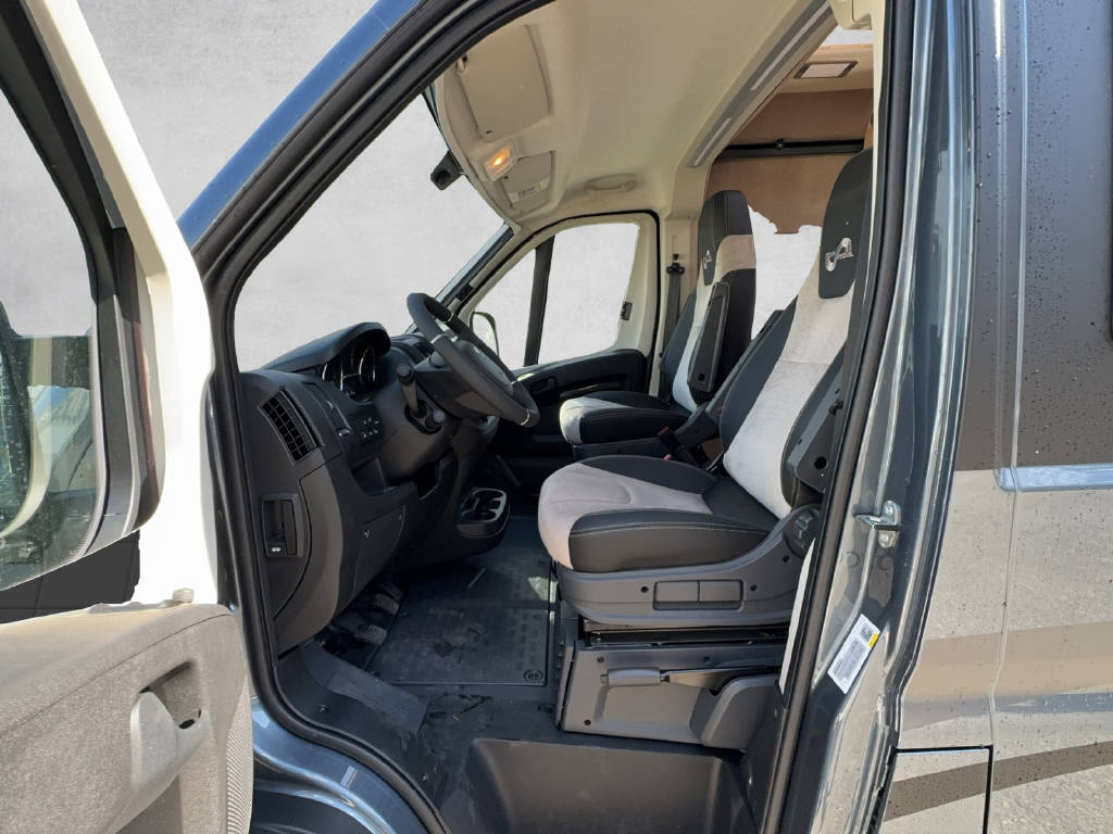 MEGA MOBIL Peugeot Boxer Sport 640-image-7